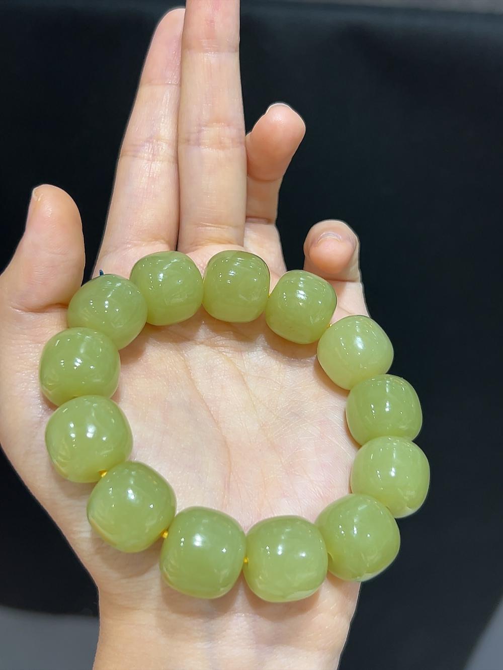 和田玉黄玉老型珠手串(88.2g)