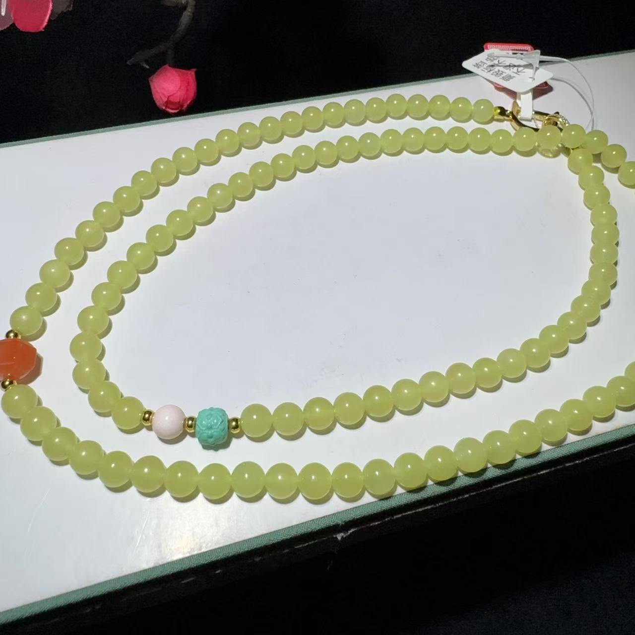 和田玉黄口圆珠链子(39.7g)