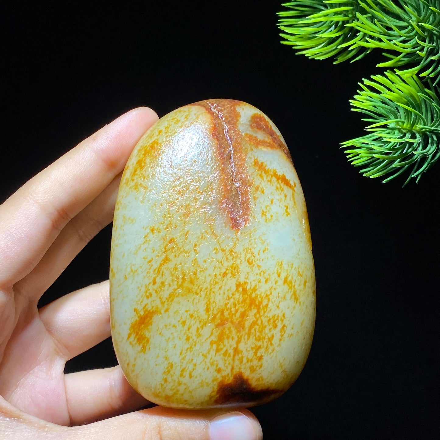 和田玉红皮籽料原石(224.8g)