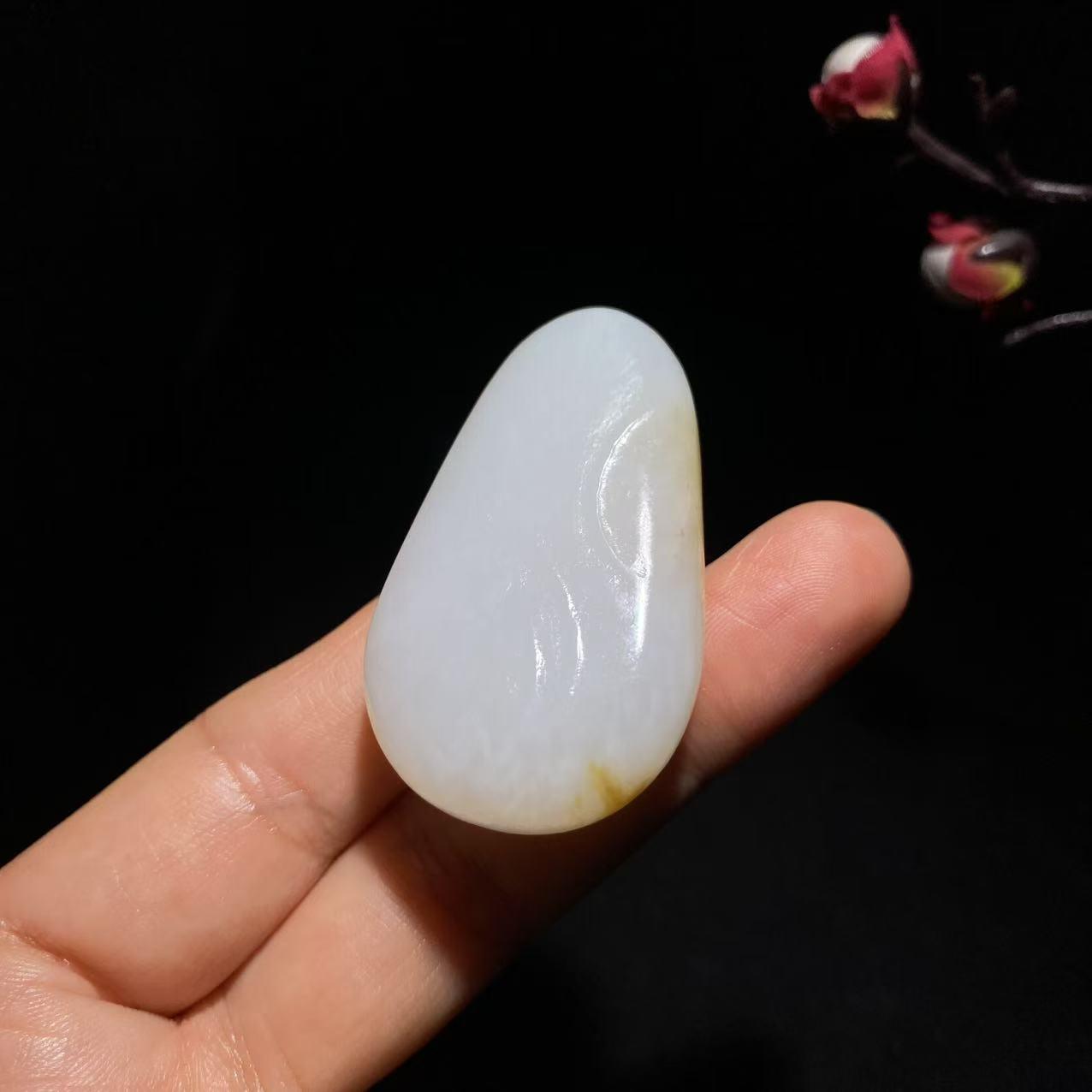 精品且末金山糖羊脂糖白玉观音