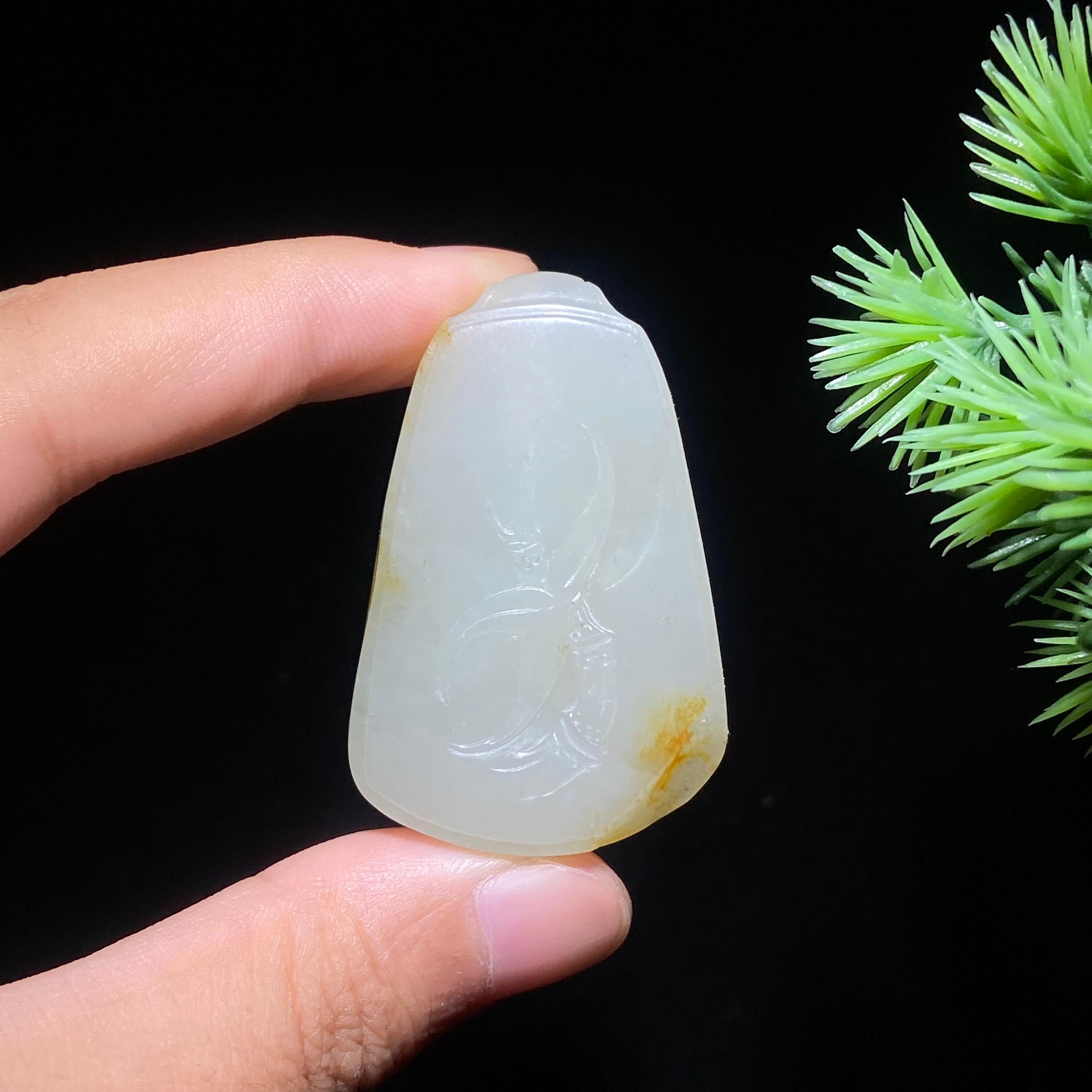 和田玉籽料节节高升(19.2g)