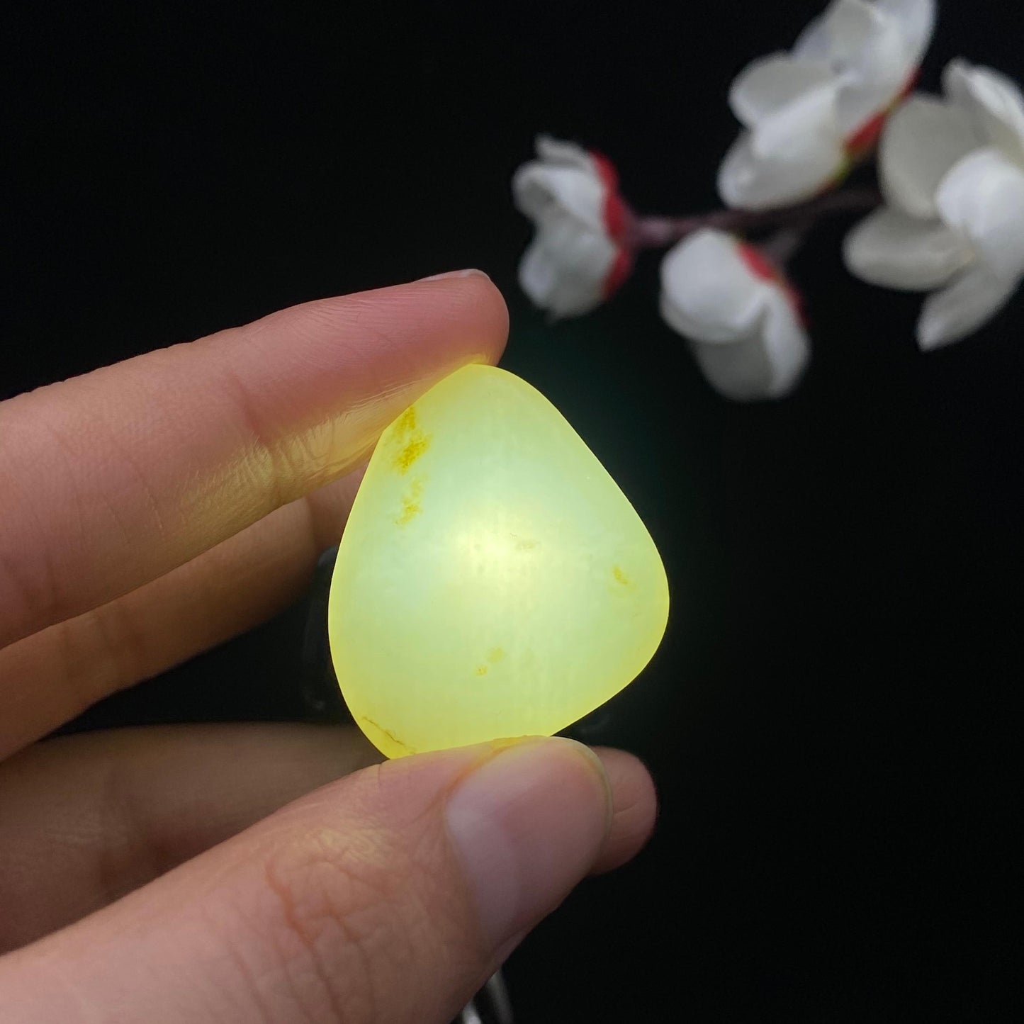 和田玉白玉籽料原石(9g)