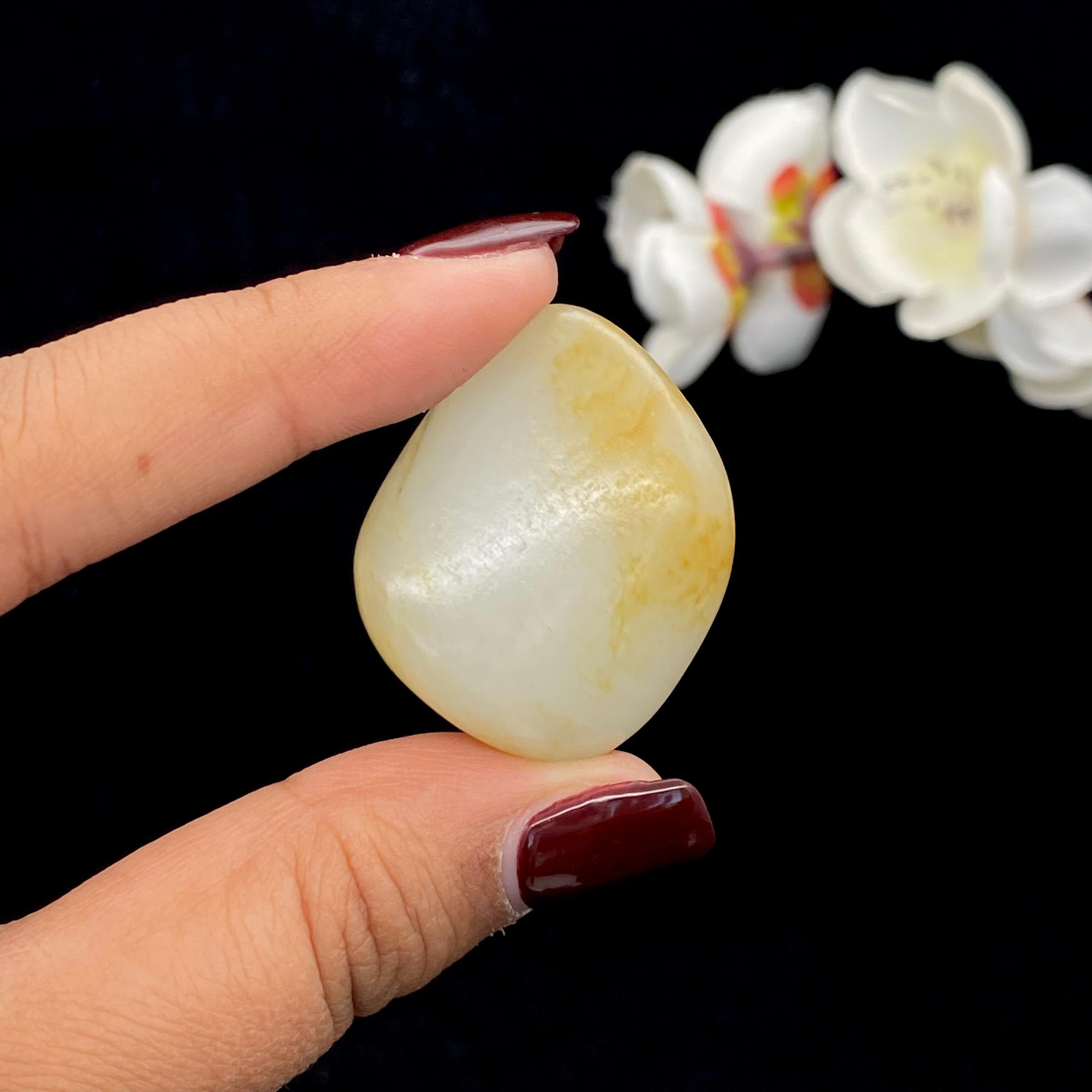 和田玉洒金皮籽料挂件(20.8g)