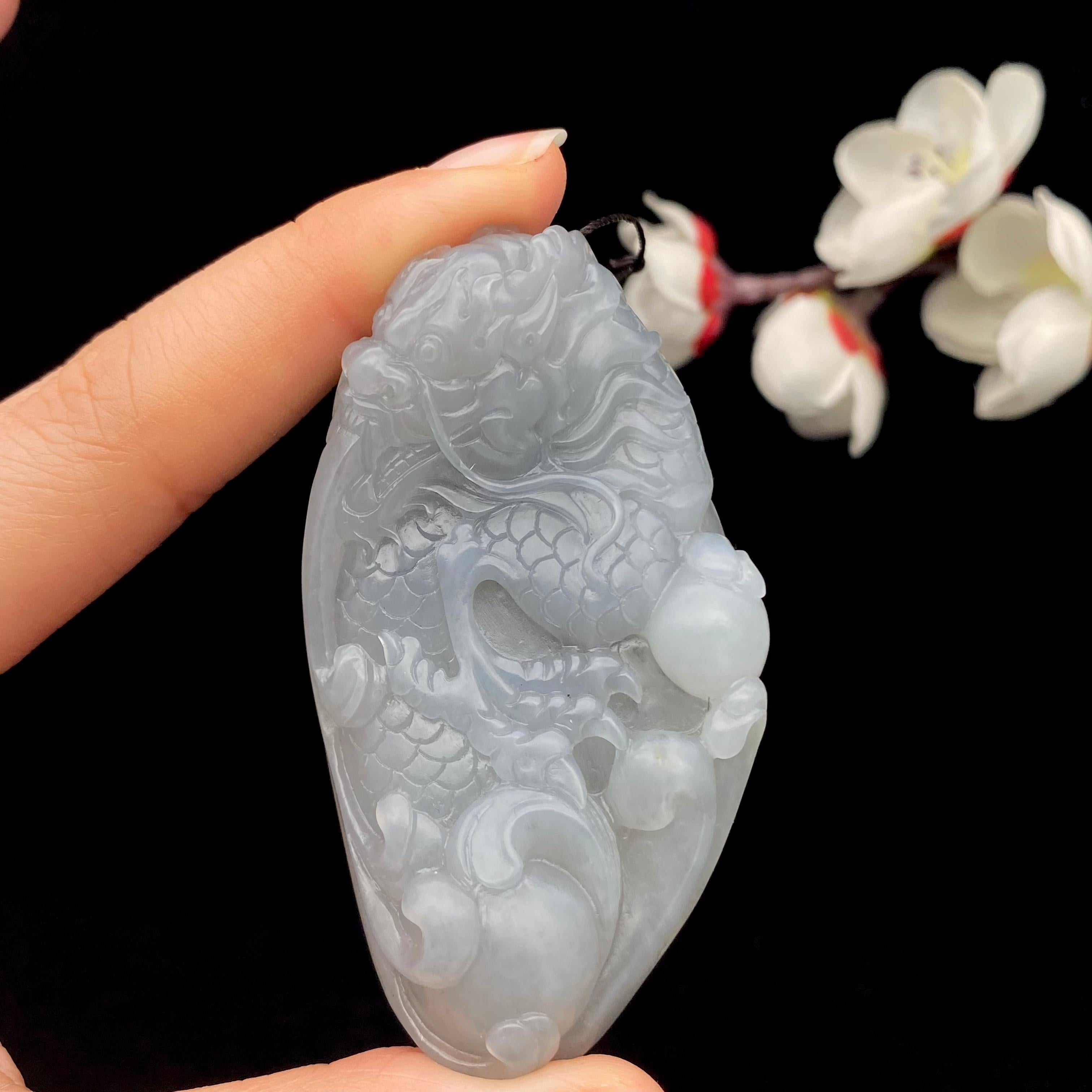 和田玉青花籽料【龙】挂件（58.7g） – 厚德载玉