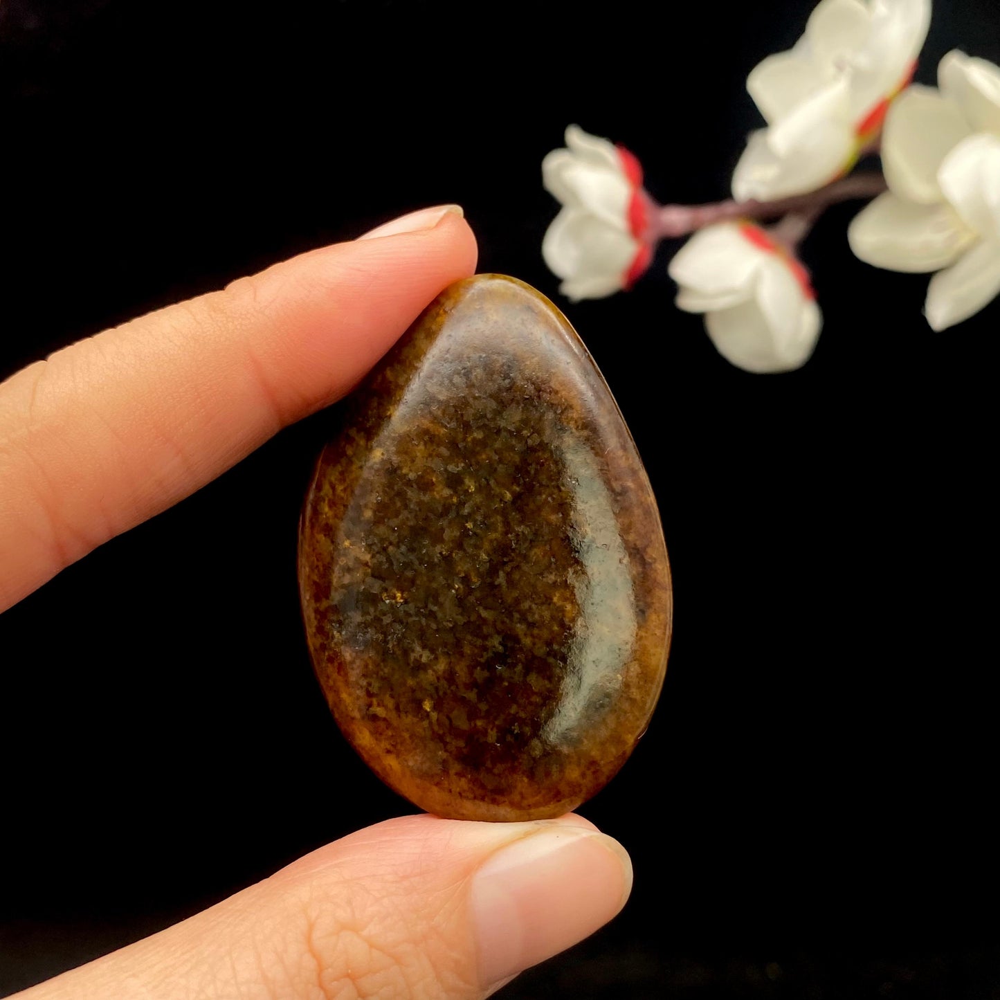 和田玉红皮籽料原石(26.5g)