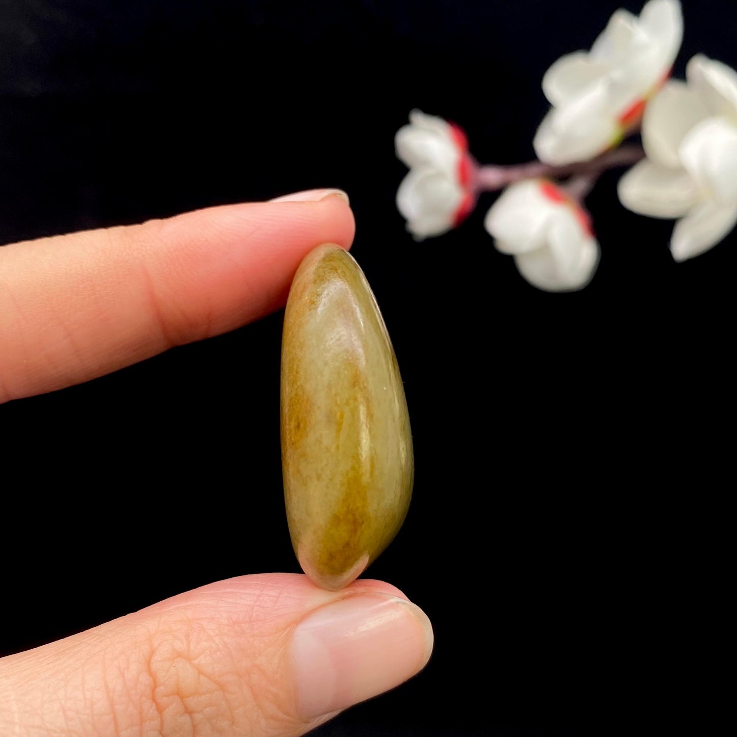 和田玉-聚红皮籽料原石(22.4g)