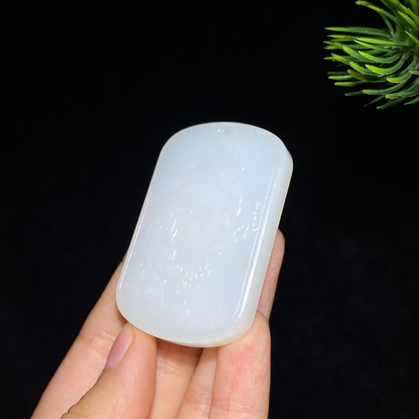 和田玉白玉龙行天下(34.5g)