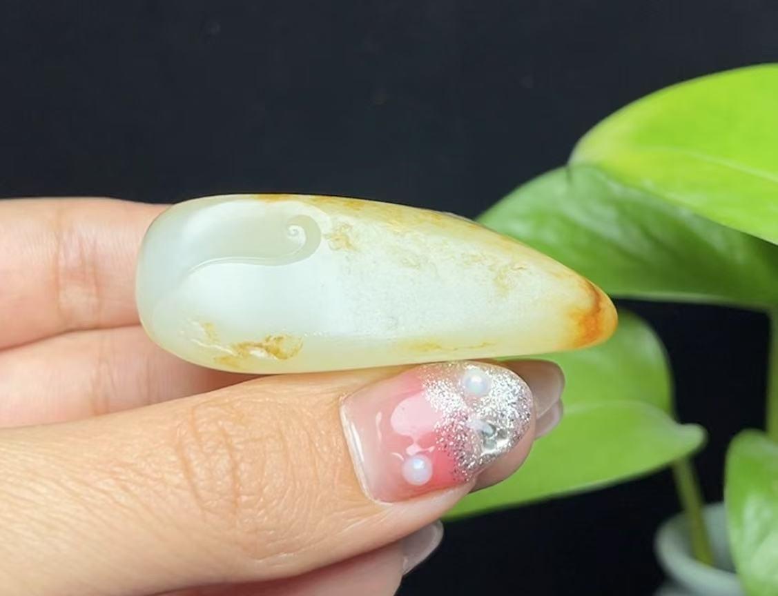 新疆和田玉籽料佛公(61.2g)