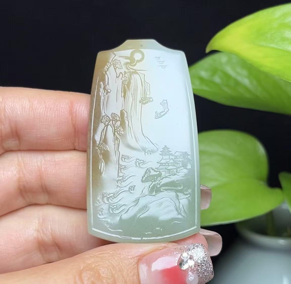 和田玉特色三色料山水牌(25.2g)