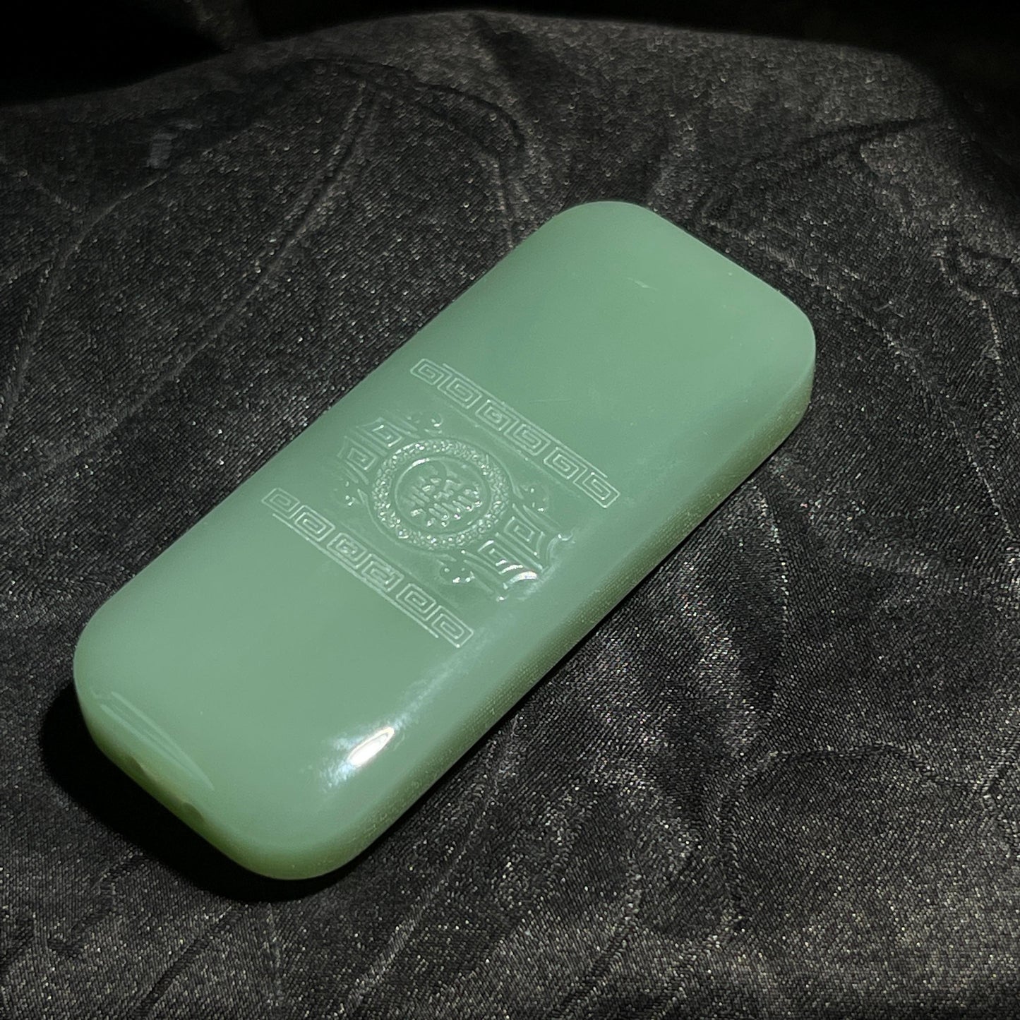 和田玉碧玉粉青关公牌(35.8g)