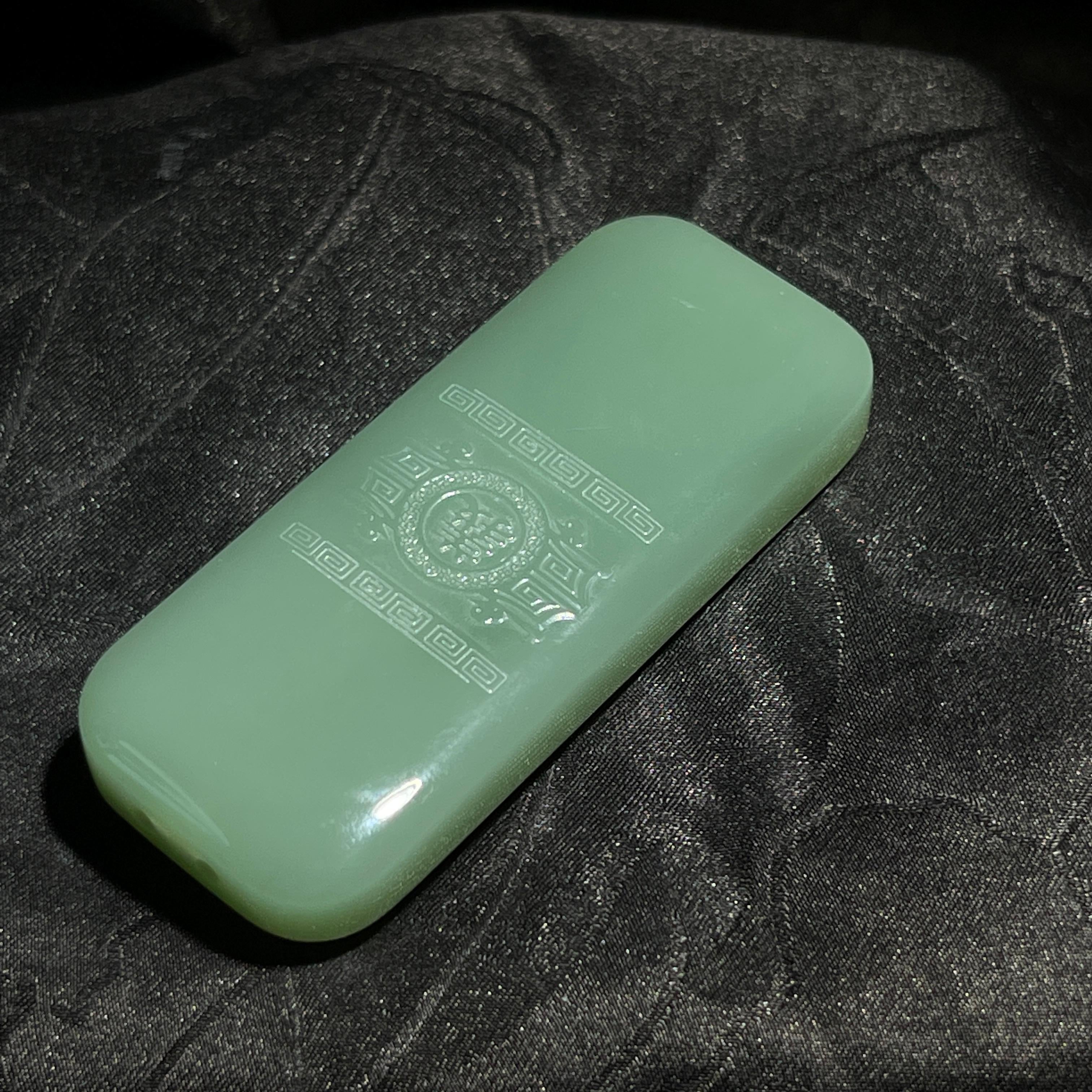 和田玉碧玉粉青关公牌(35.8g)