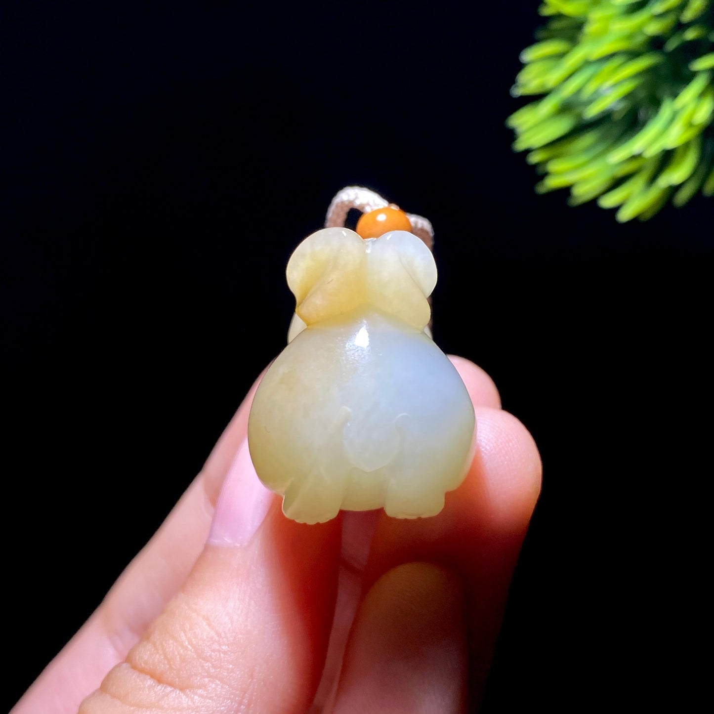 和田玉糖白玉兔子挂件90182624(12.6g)