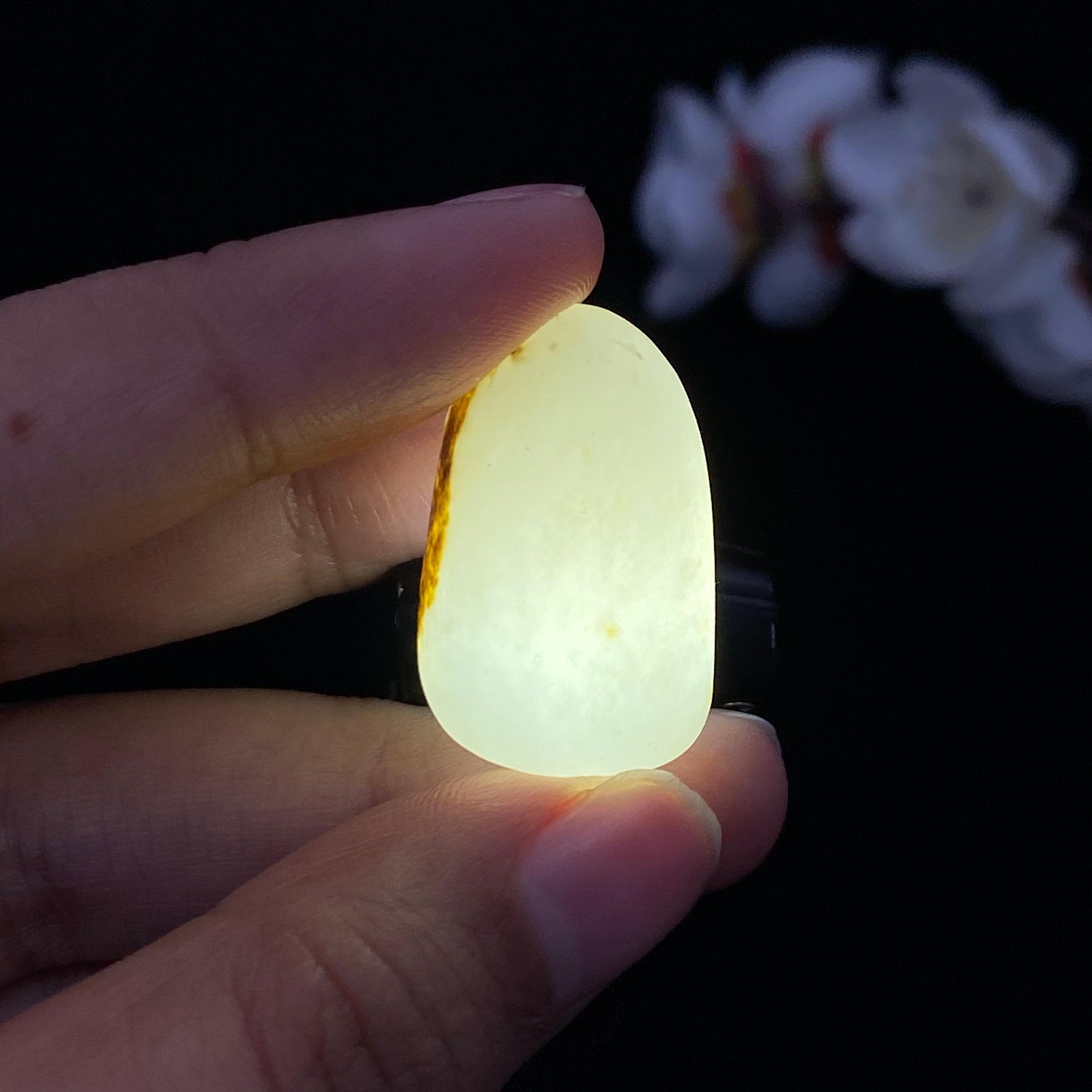 和田玉聚黄皮籽料吊坠籽(10g)