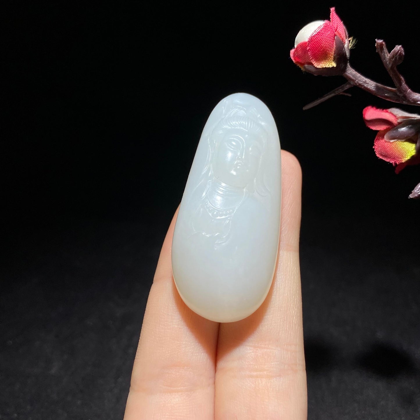 和田山料羊脂白玉观音(27.7g)