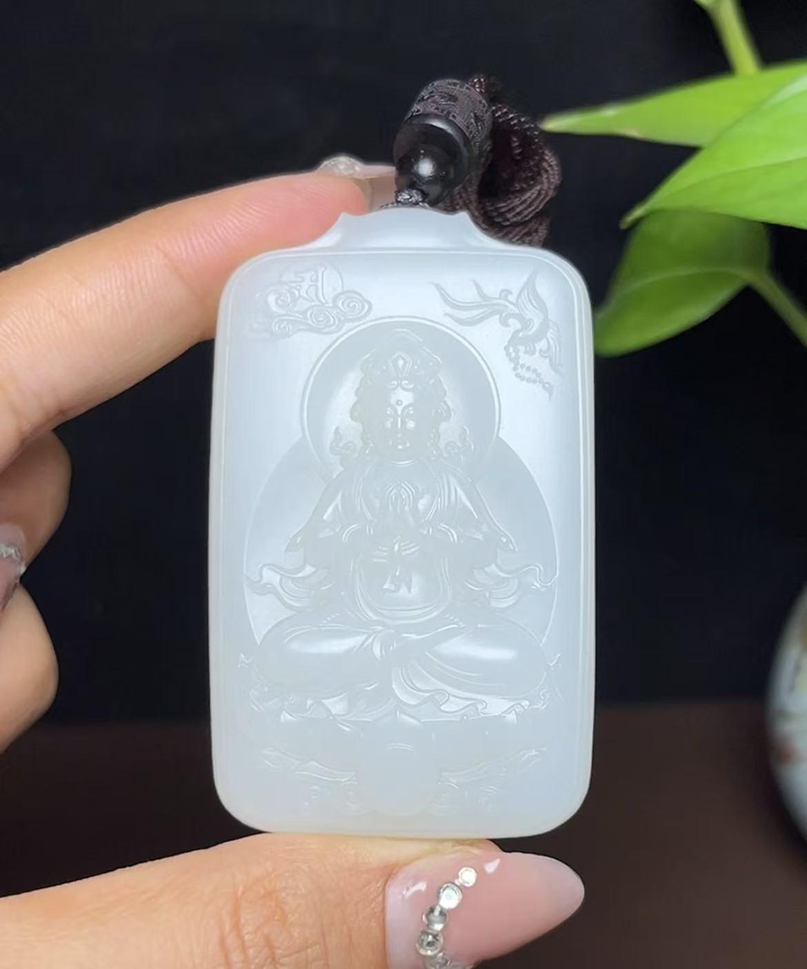 和田羊脂玉观音(70.3g)