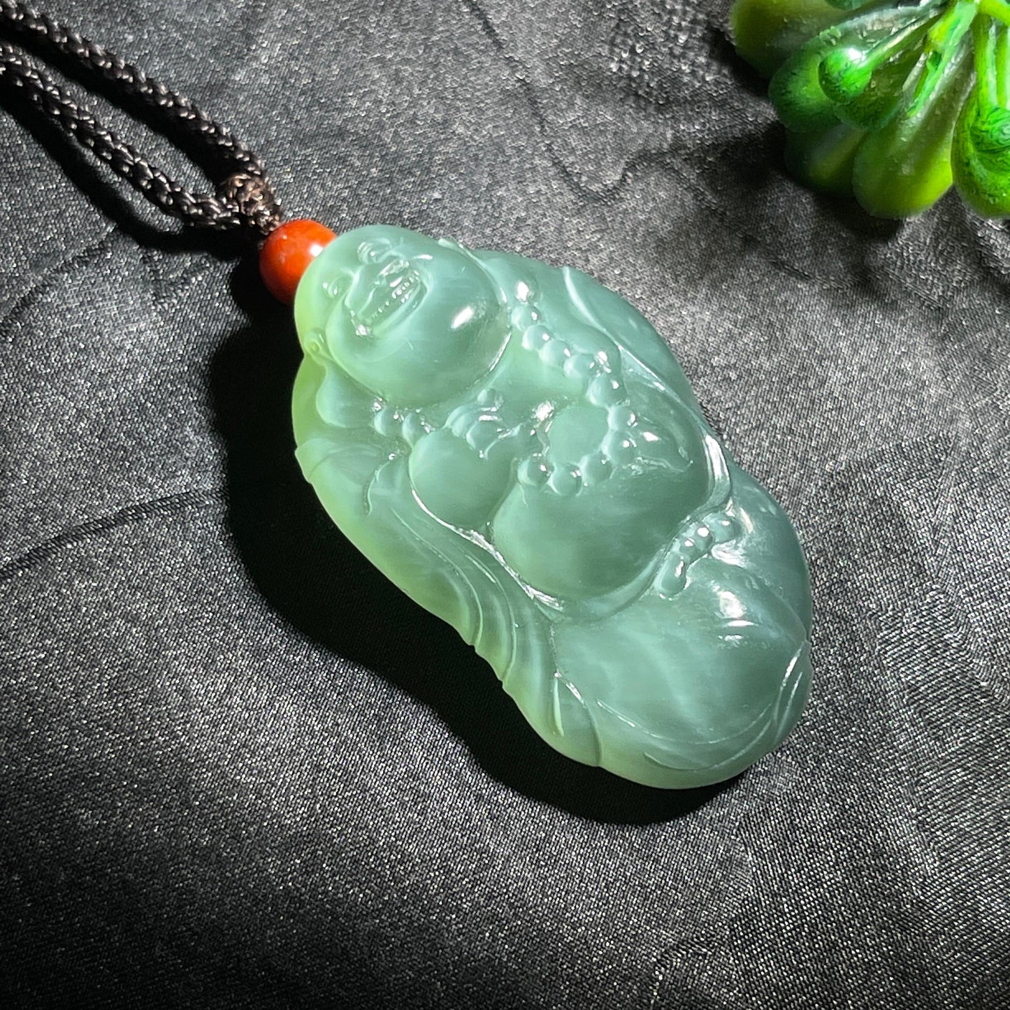 和田玉碧玉粉青猫眼佛公(15.3g)