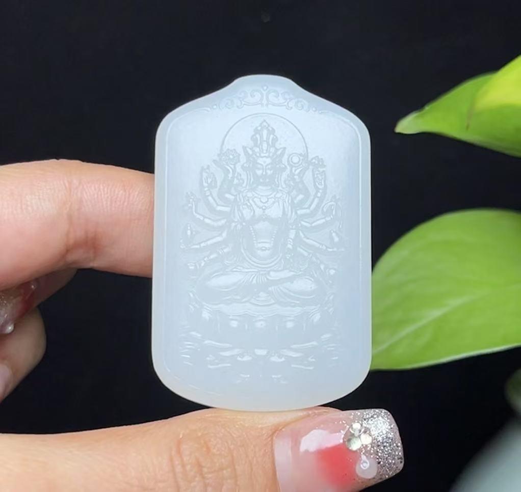 和田羊脂玉千手观音(41.2g)