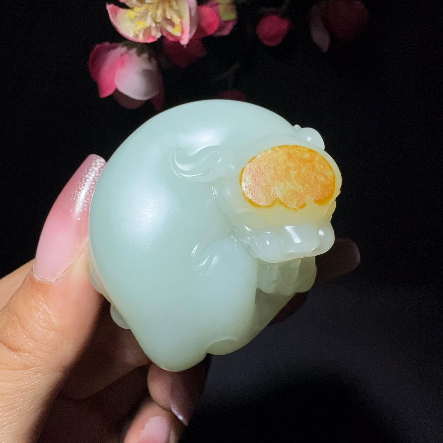 和田玉籽料貔貅小手把件(80.0g)