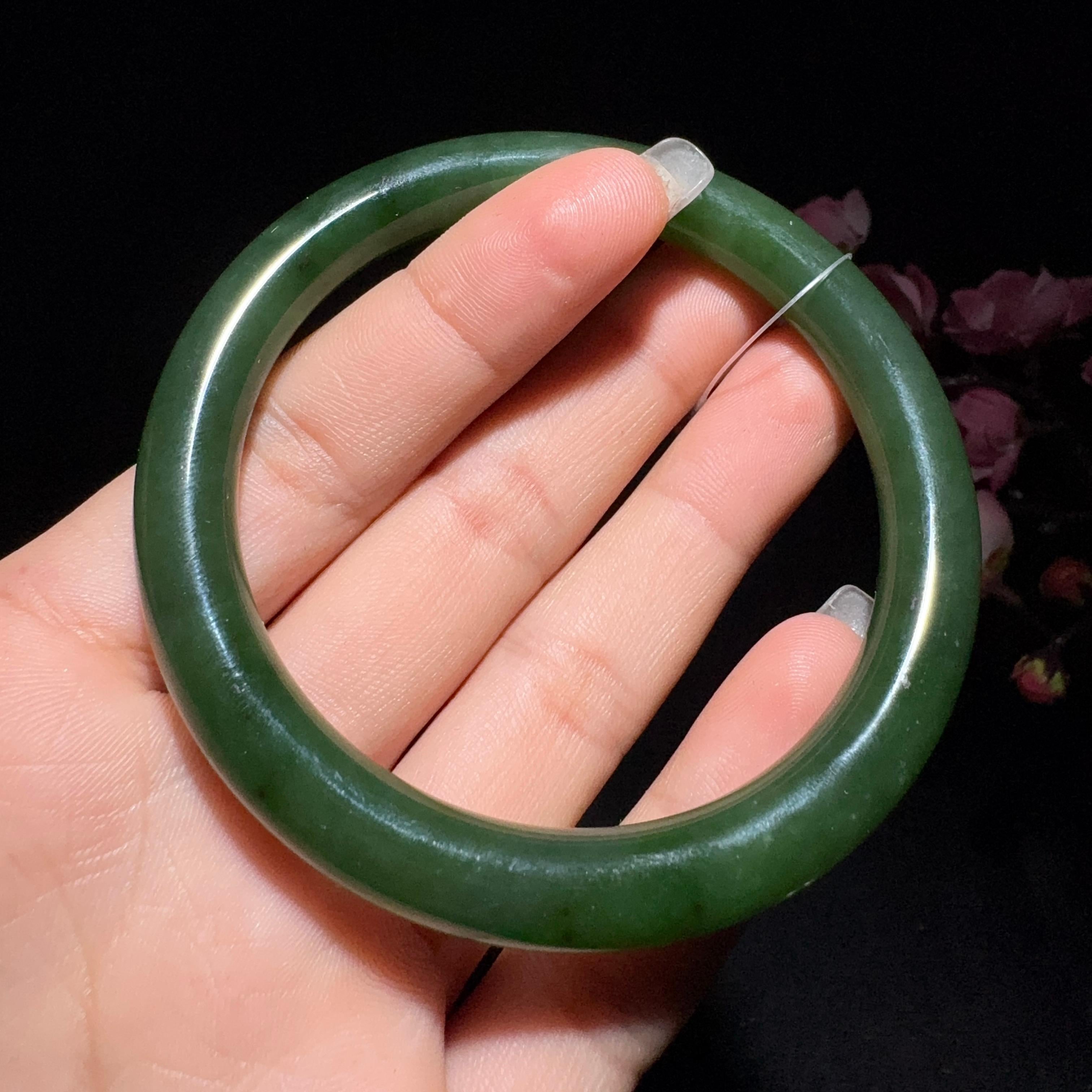 和田玉碧玉圆条手镯(36.2g)