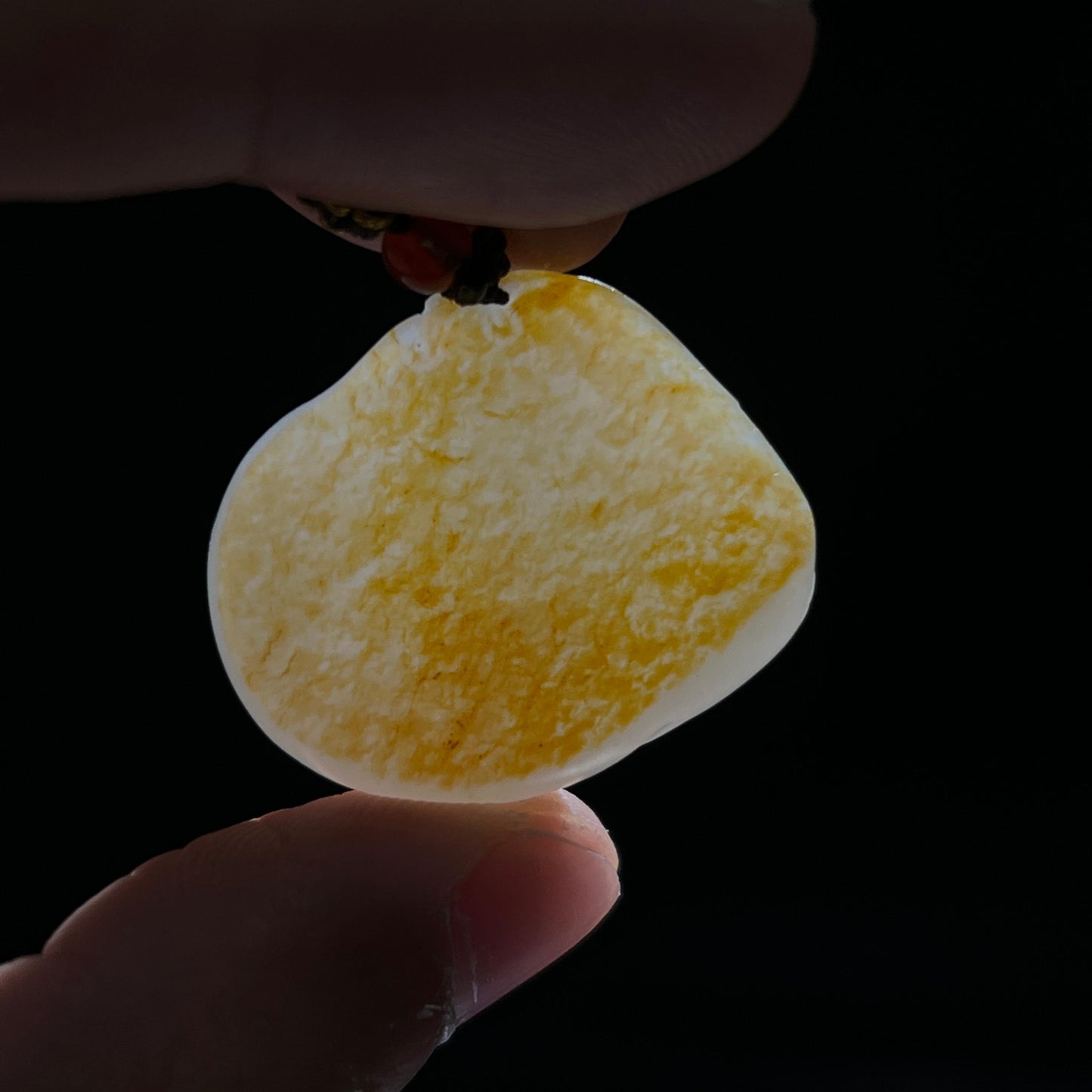 和田玉籽料洒金皮佛公挂件(14.2g)