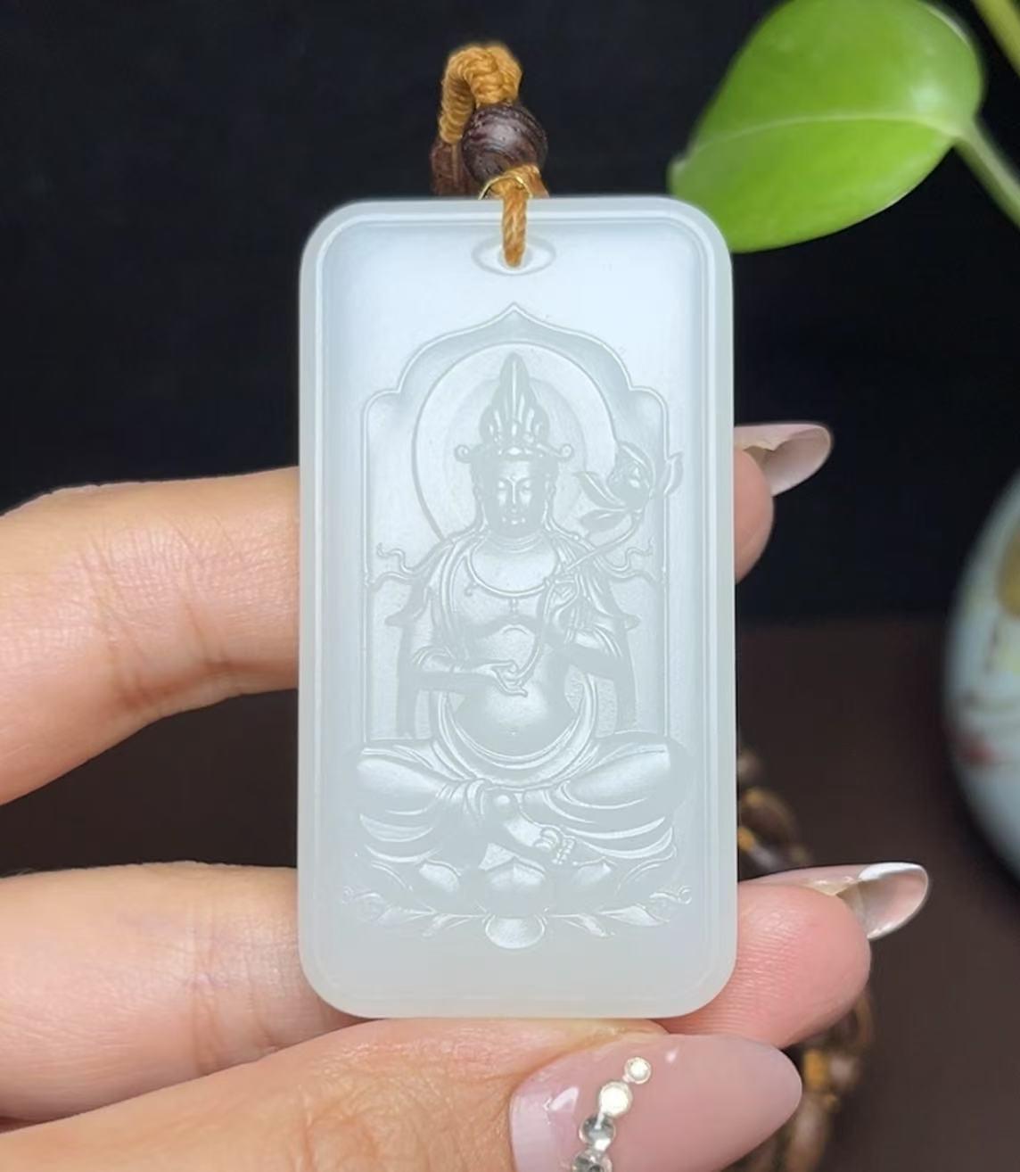 和田羊脂玉大势至菩萨(34.3g)