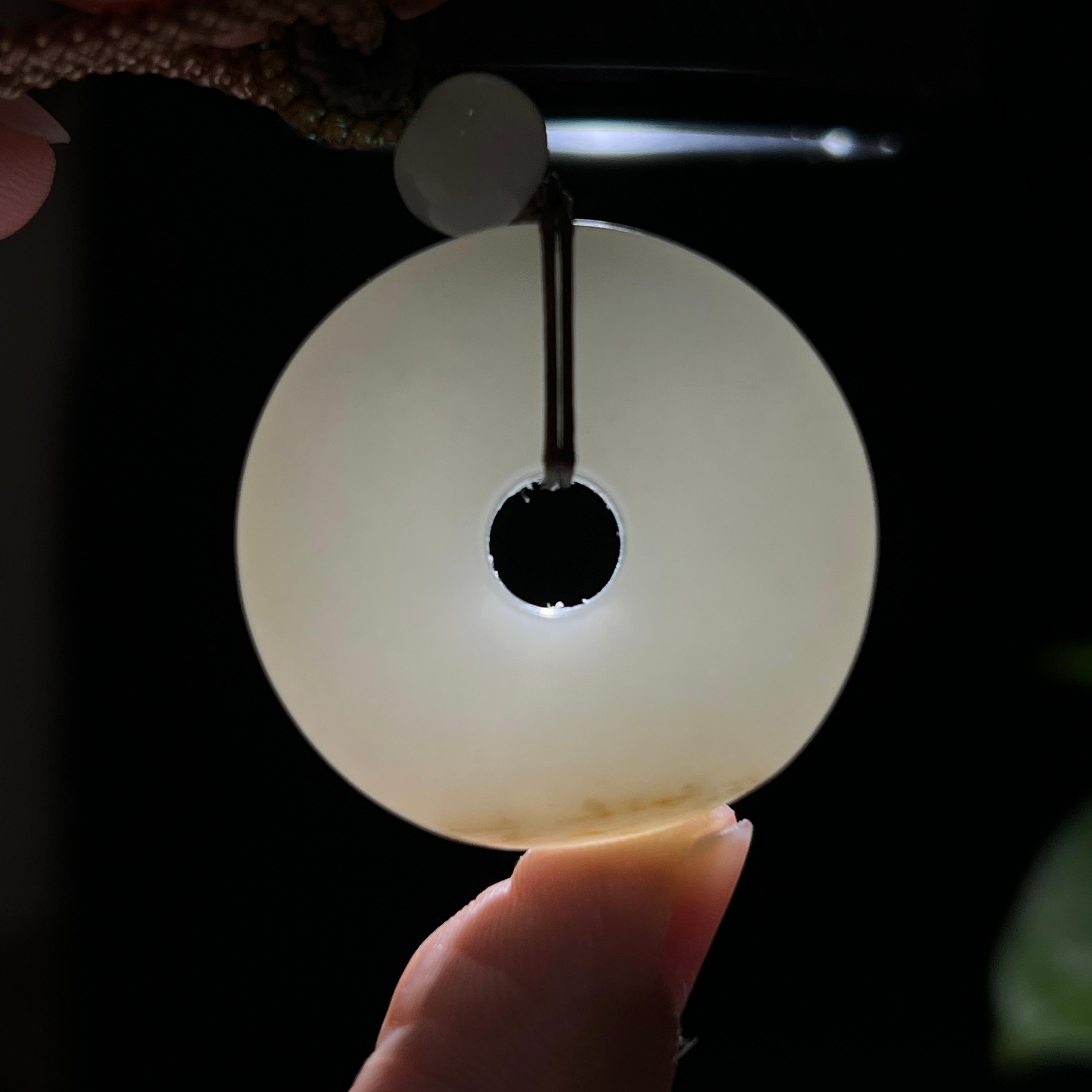 和田玉籽料洒金皮平安扣挂件(21.3g)