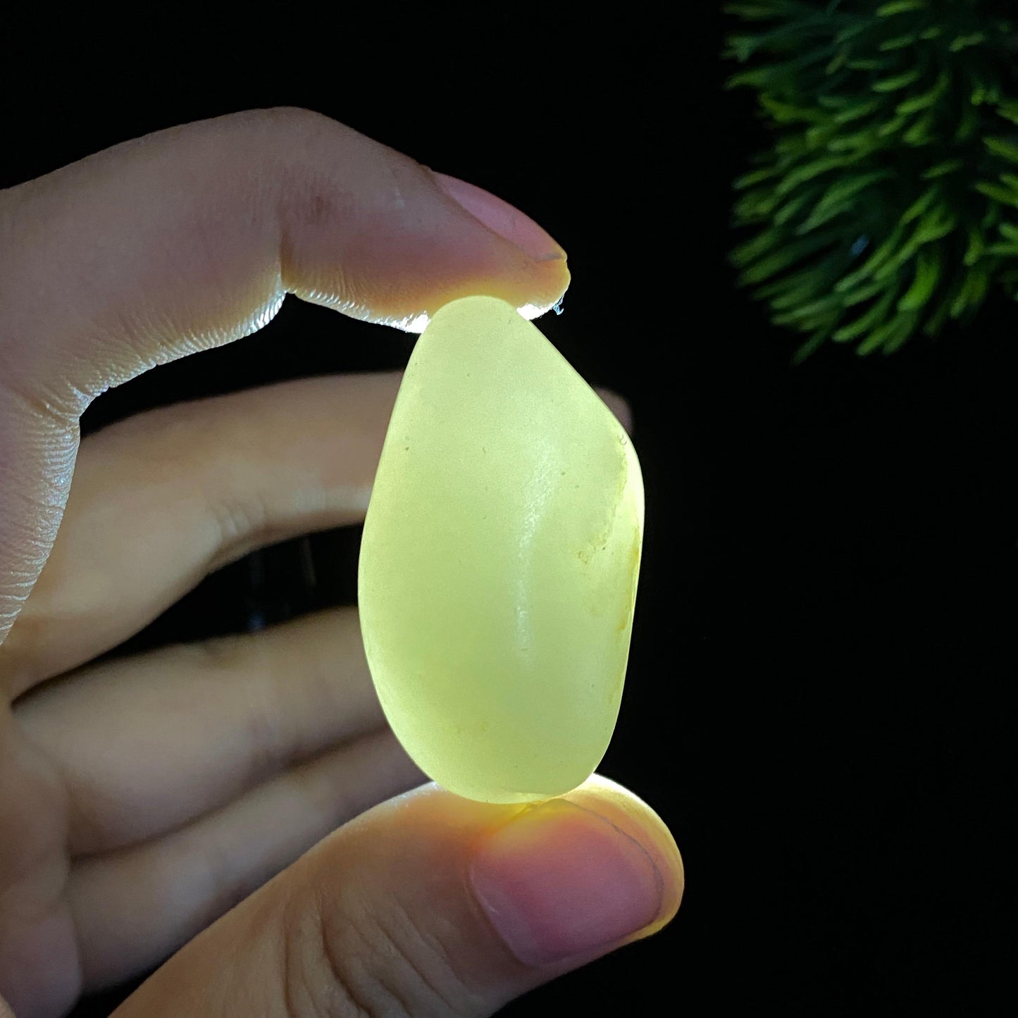 和田玉洒金皮籽料原石(20.7g)