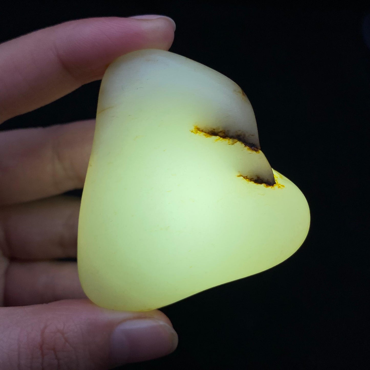 和田玉洒金皮籽料原石(77g)