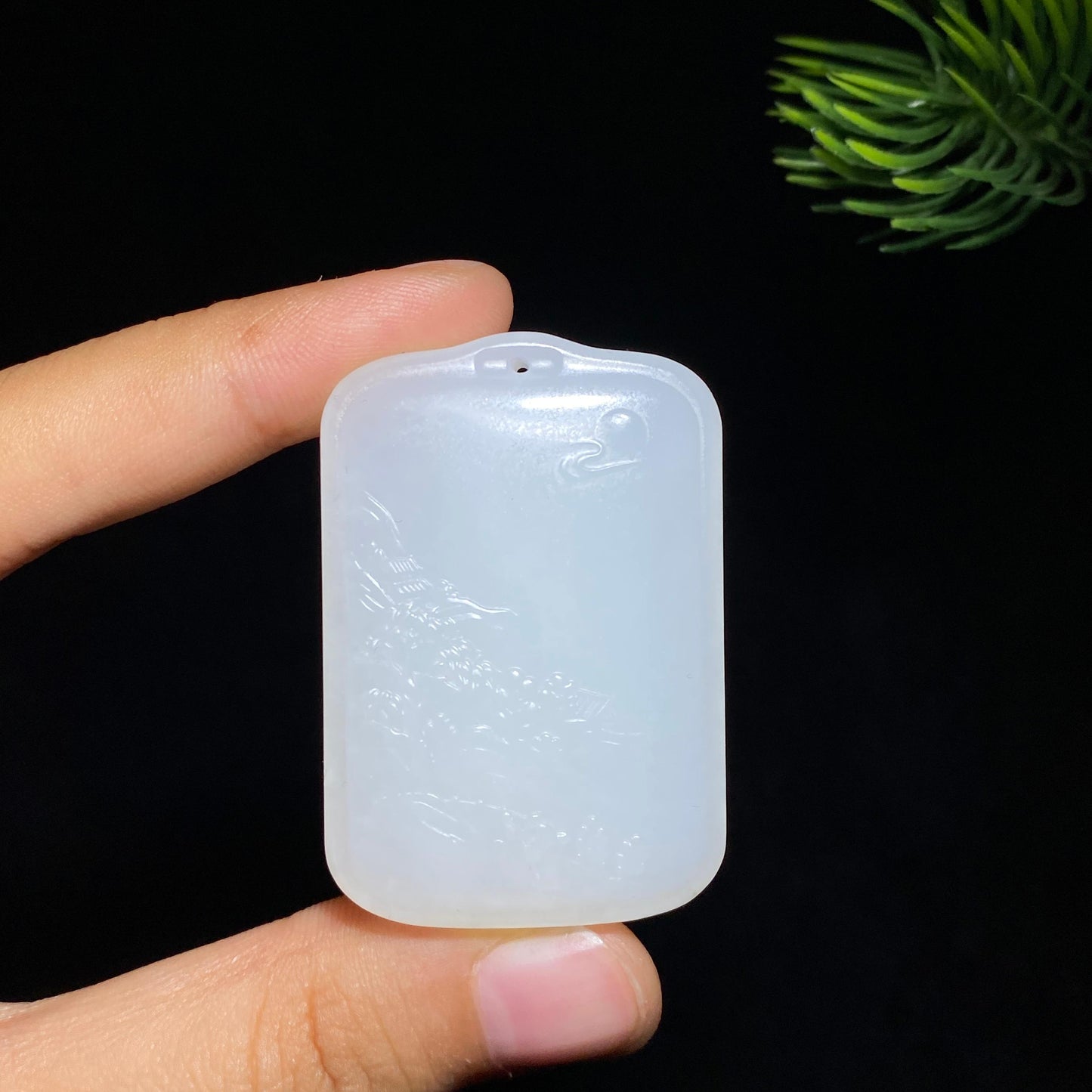 和田玉白玉龙行天下(35.1g)