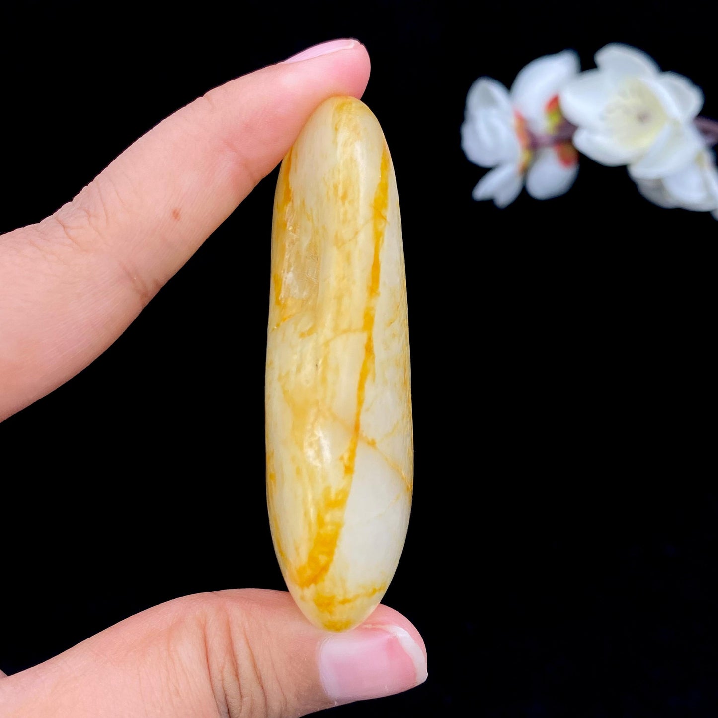 和田玉洒金皮籽料手把件(135.5g)