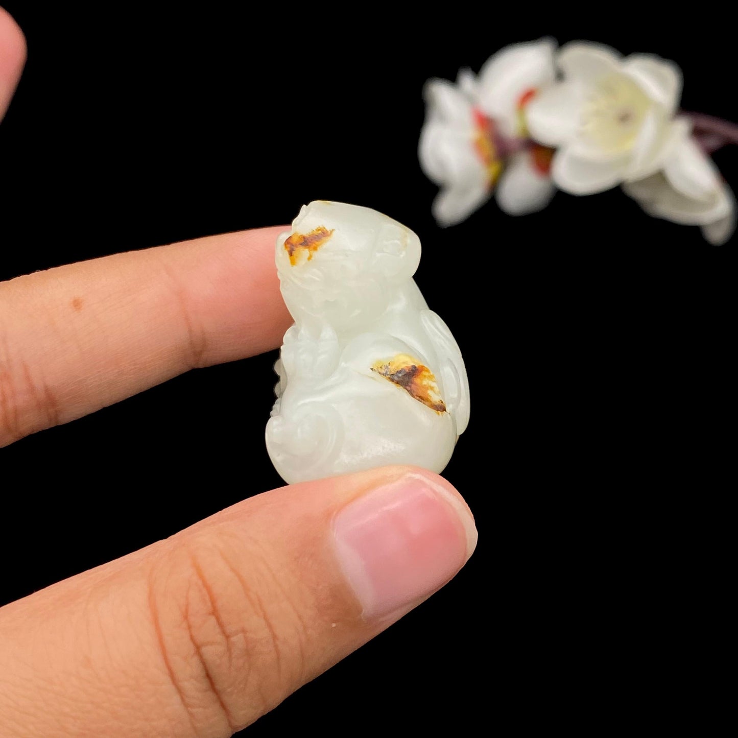 和田玉-白玉籽料【貔貅】(27.7g)