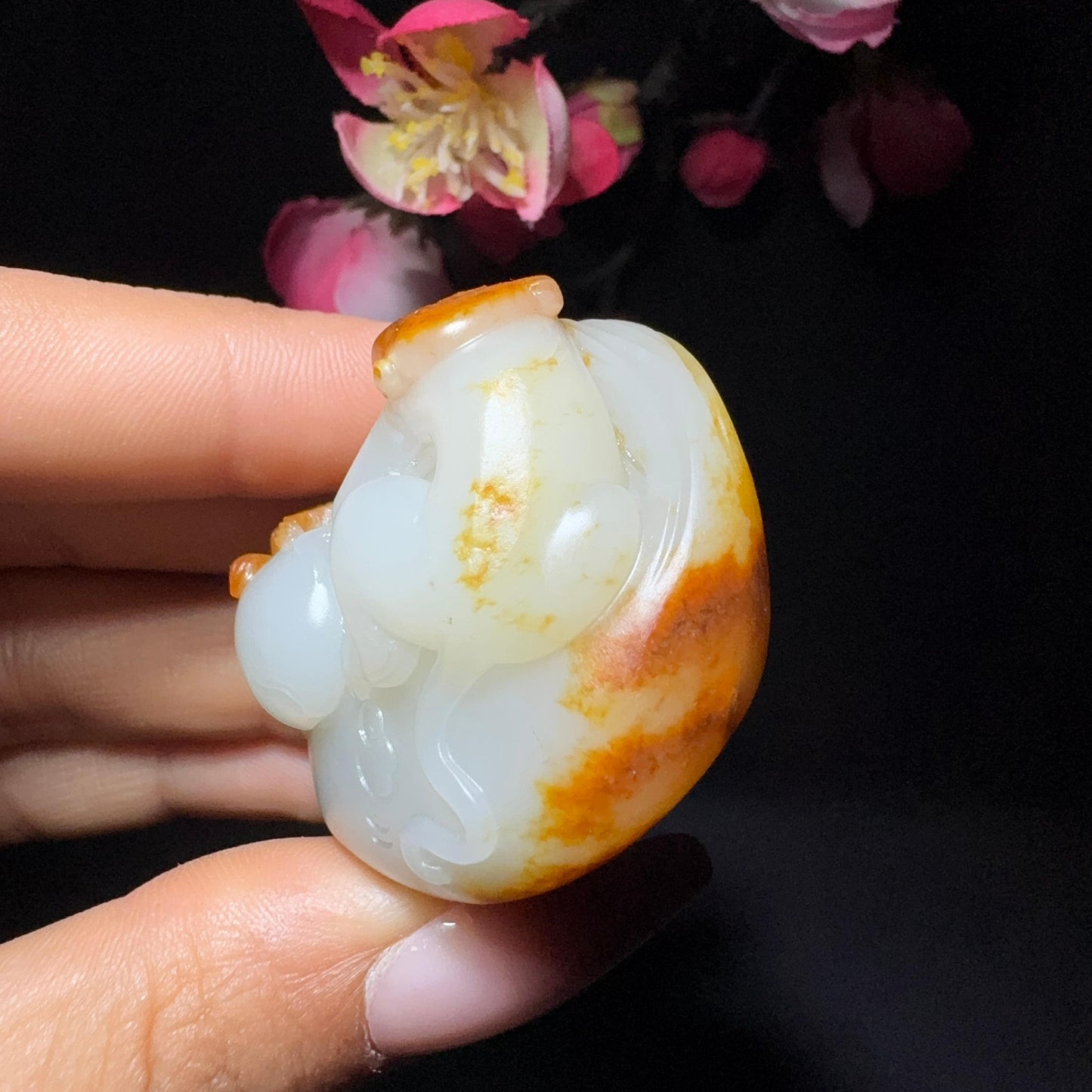 和田玉籽料挂件代代封侯(59.1g)