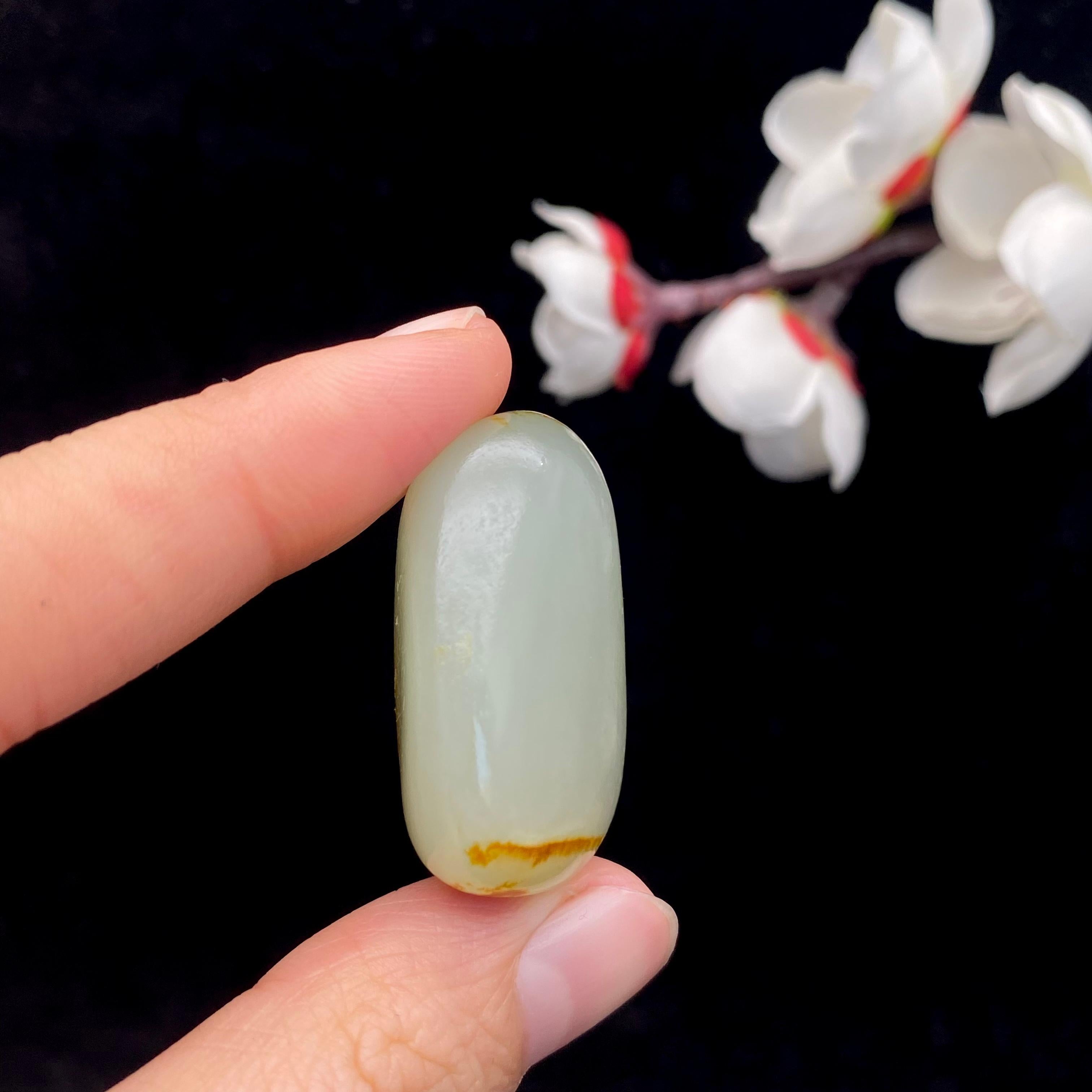 和田玉聚红皮籽料挂件(17.1g)