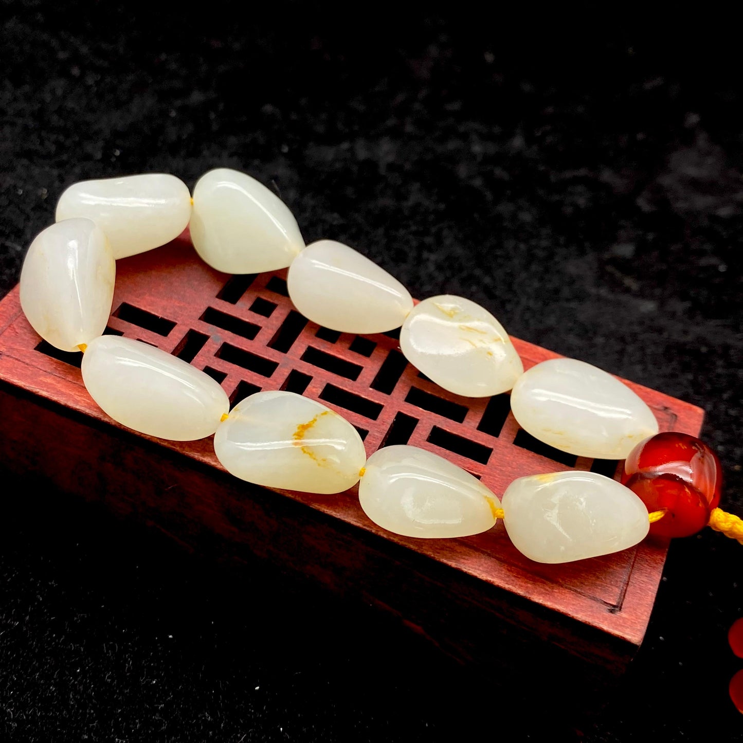 和田玉黄皮【精品手串】(44.7g)