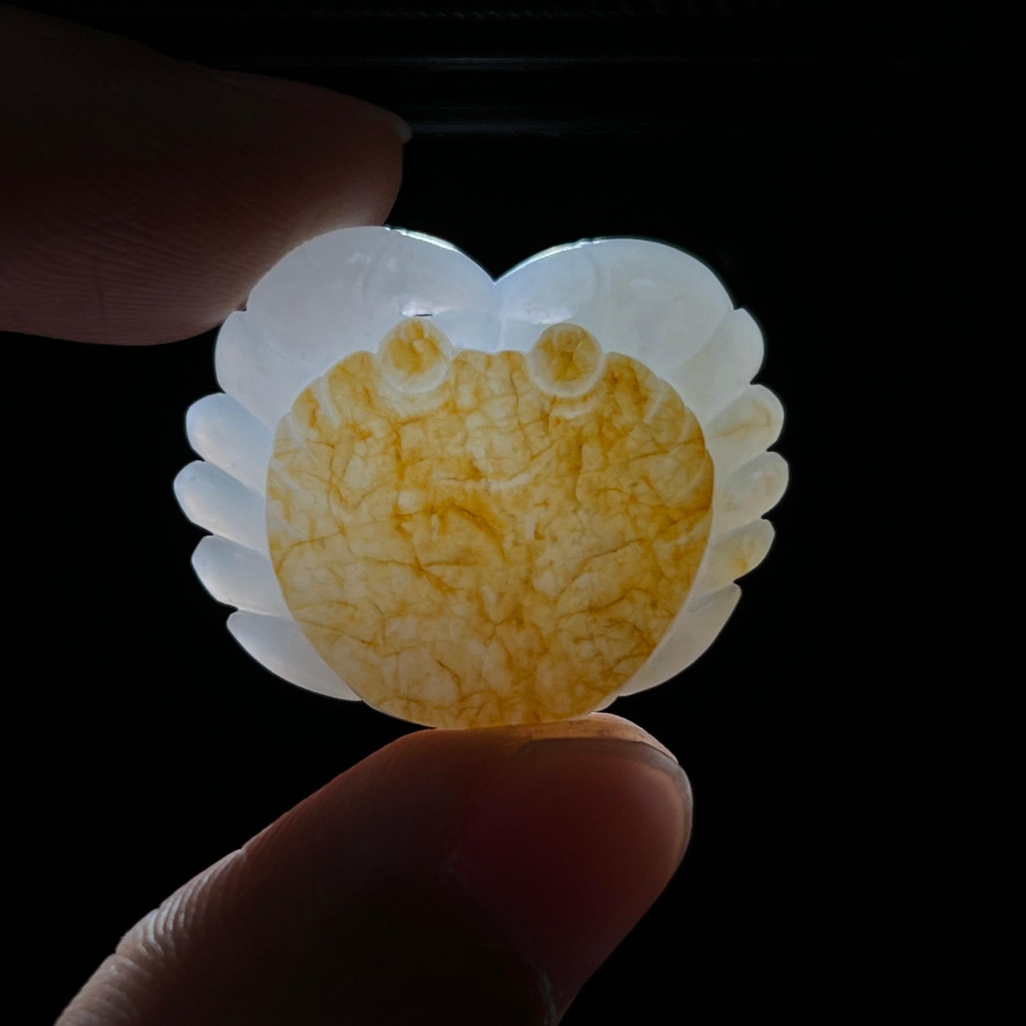 和田玉籽料洒金皮八方来财螃蟹挂件(8.6g)