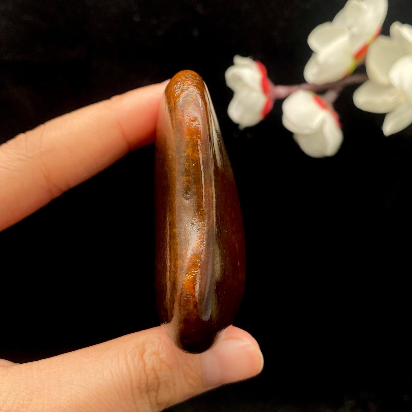 和田玉红沁皮籽料原石(99.3g)