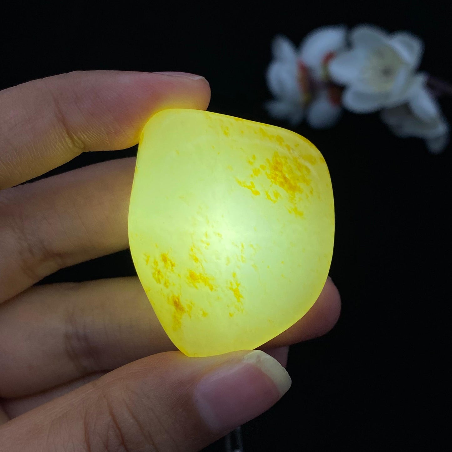 和田玉洒金皮籽料挂件(30.3g)