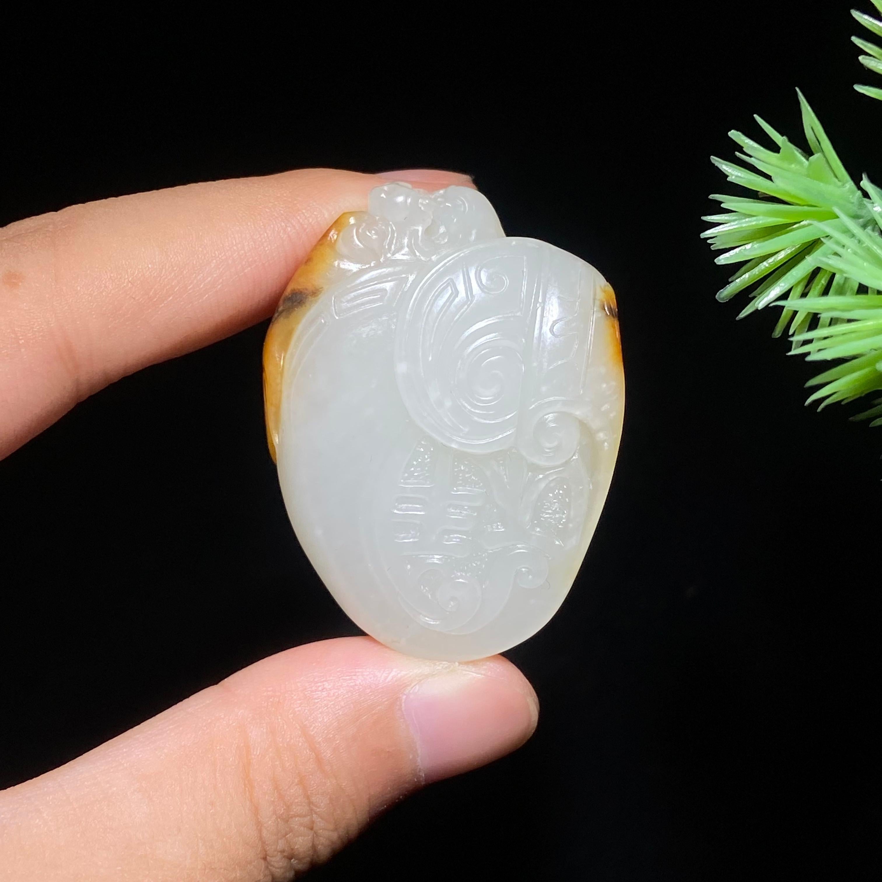 和田玉籽料龙凤呈祥(30.1g)