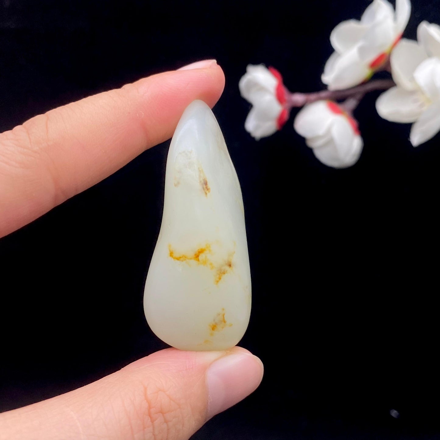 和田玉黄皮籽料原石(29.7g)