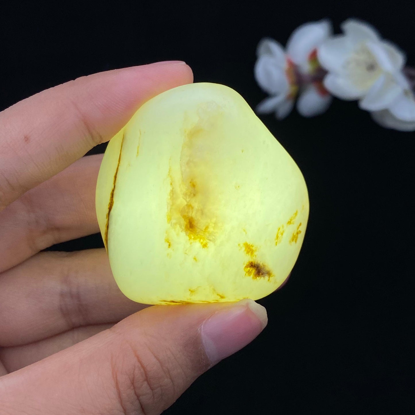 和田玉洒金皮籽料大挂件(63.5g)