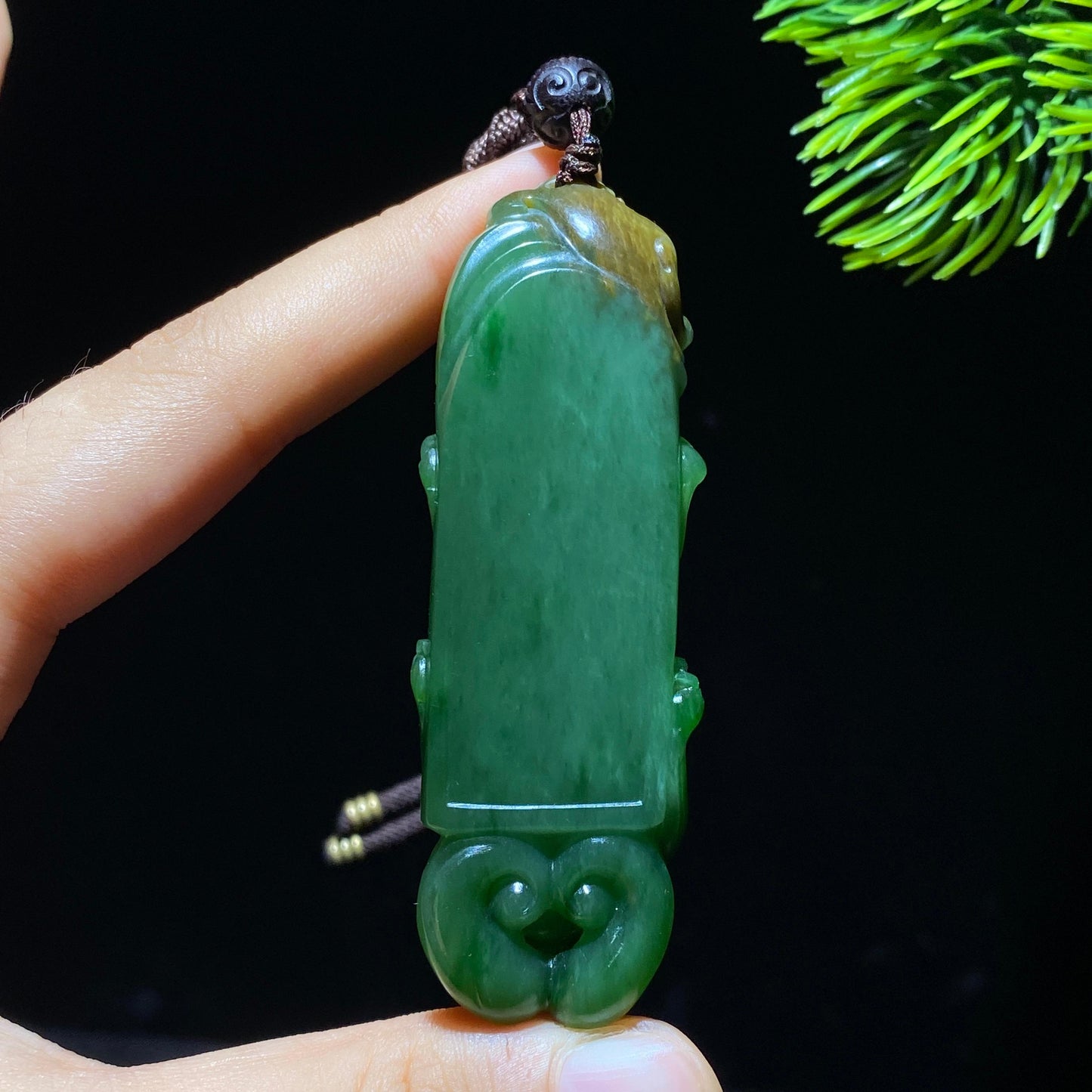 和田玉碧玉螭龙挂件(46.7g)
