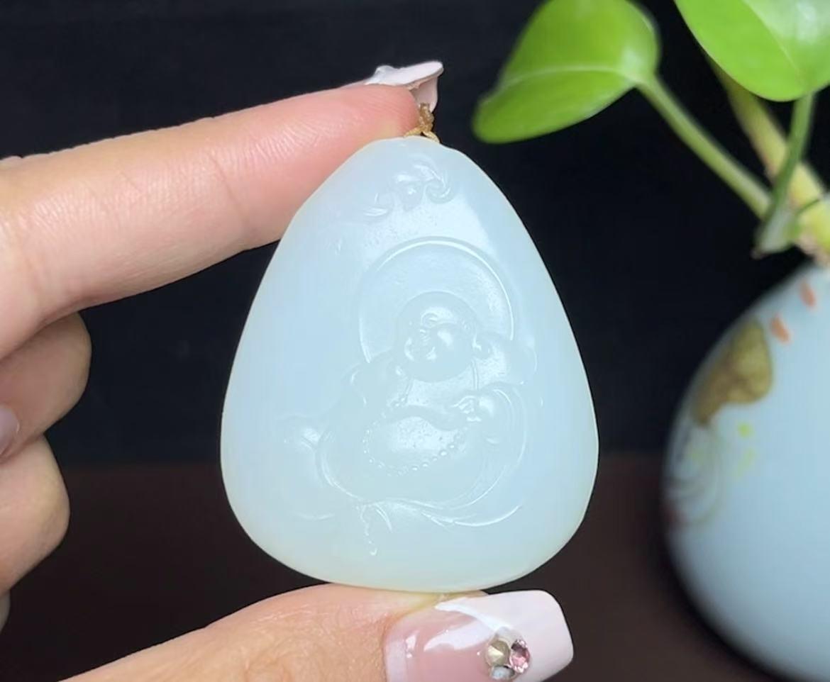 和田羊脂玉佛公(34.7g)