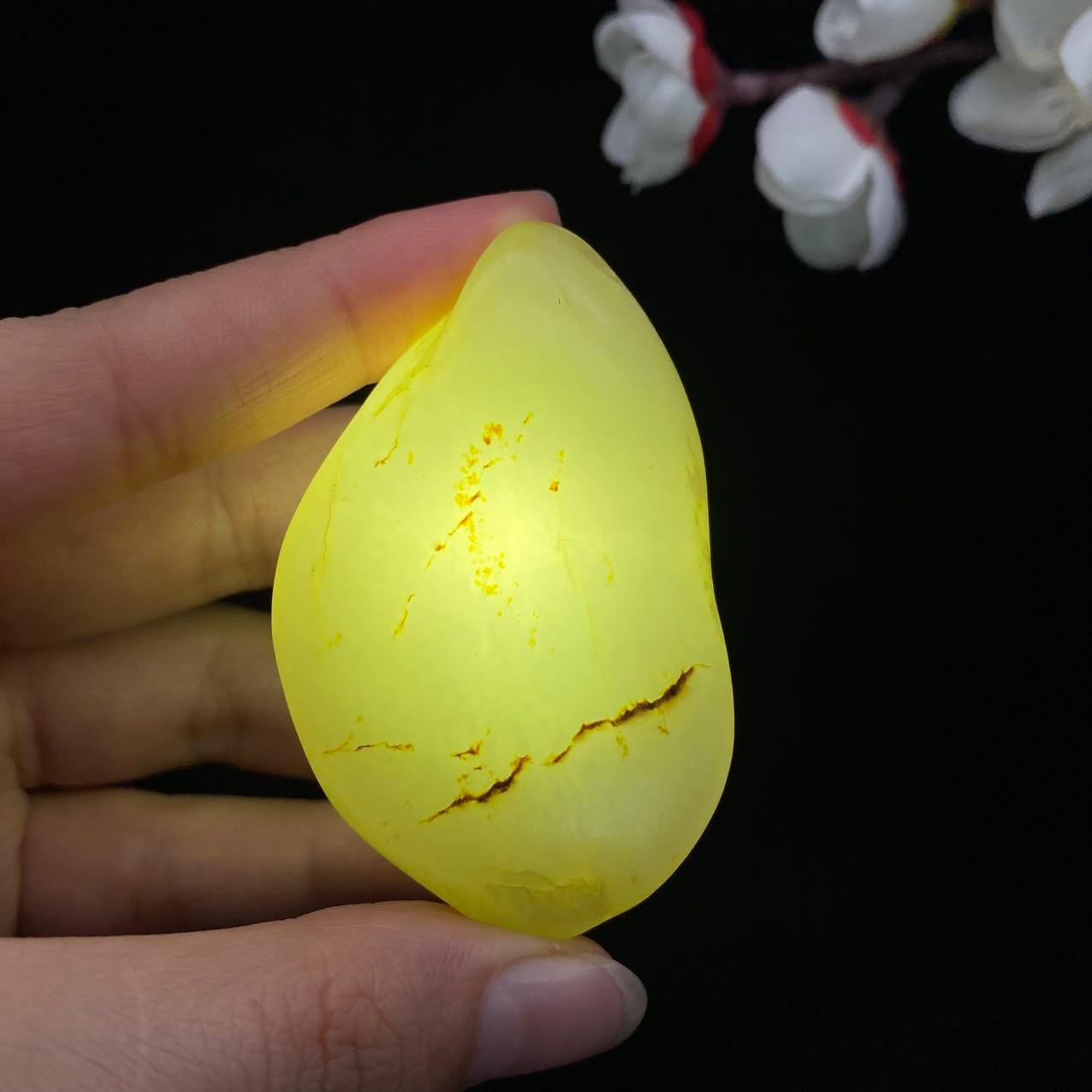 和田玉洒金皮籽料原石(53g)