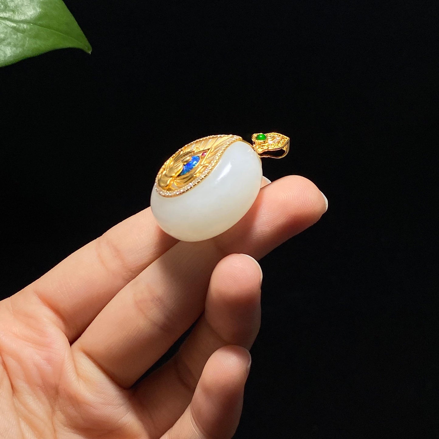 精品和田羊脂白玉金镶嵌平安扣(20.0g)