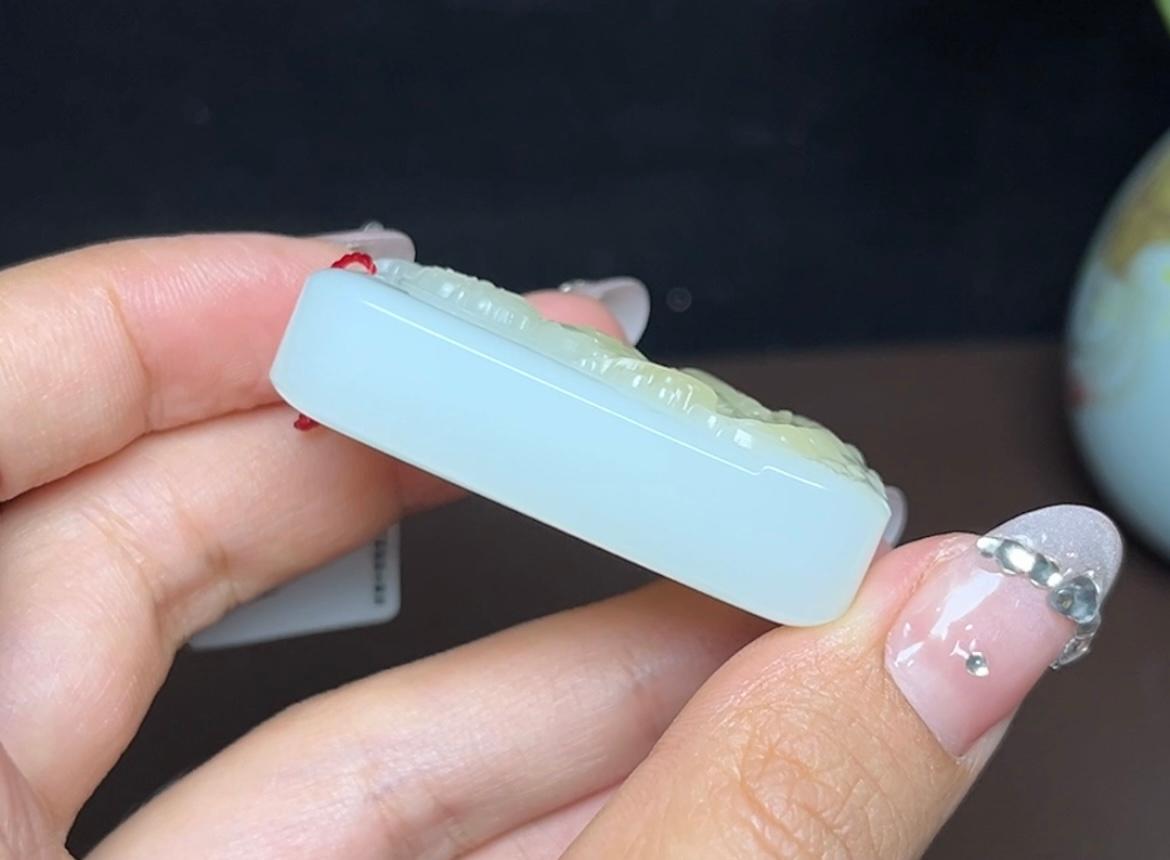 新疆和田玉且末糖白羊脂玉凤凰观音(47.7g)
