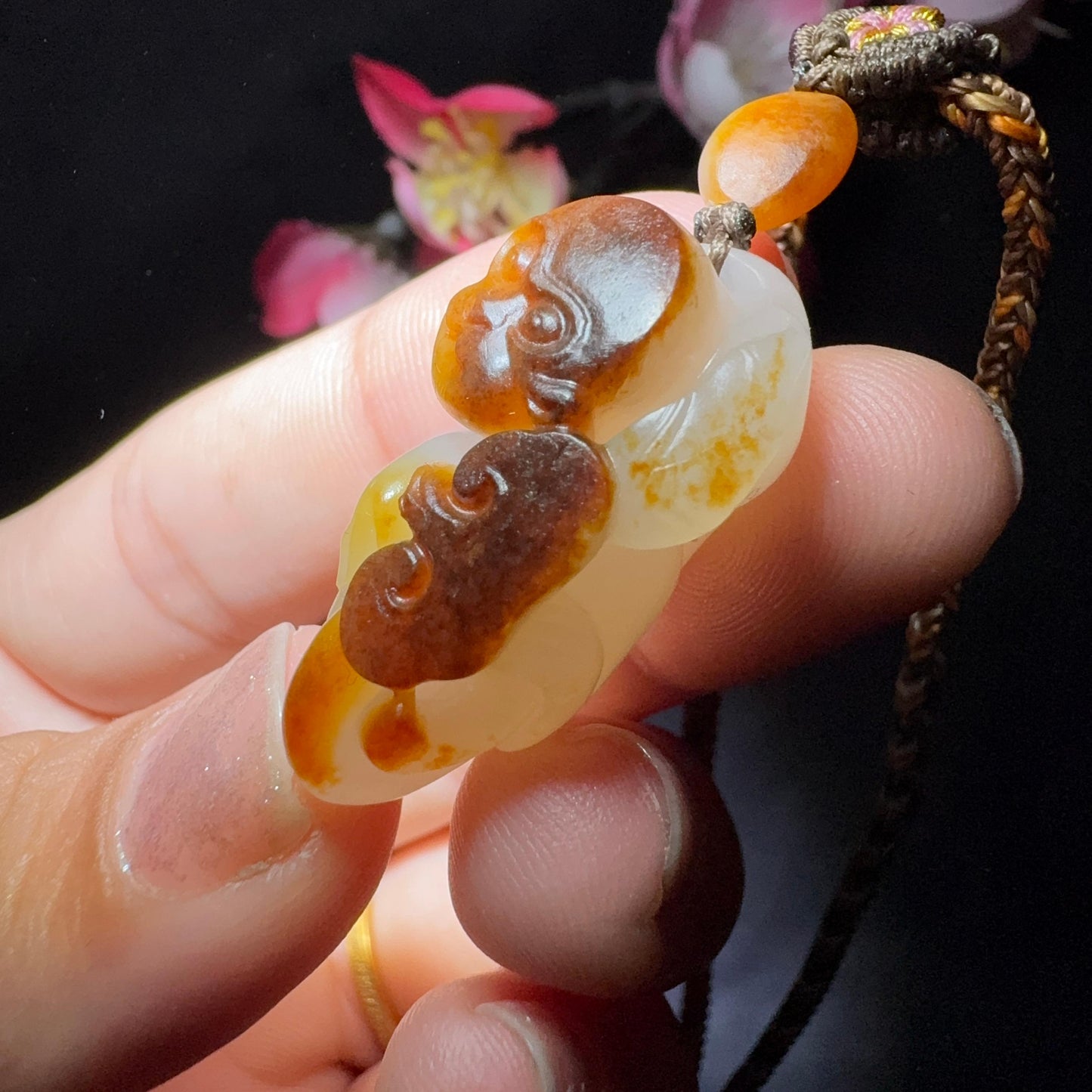 和田玉籽料挂件如意猴(14.0g)