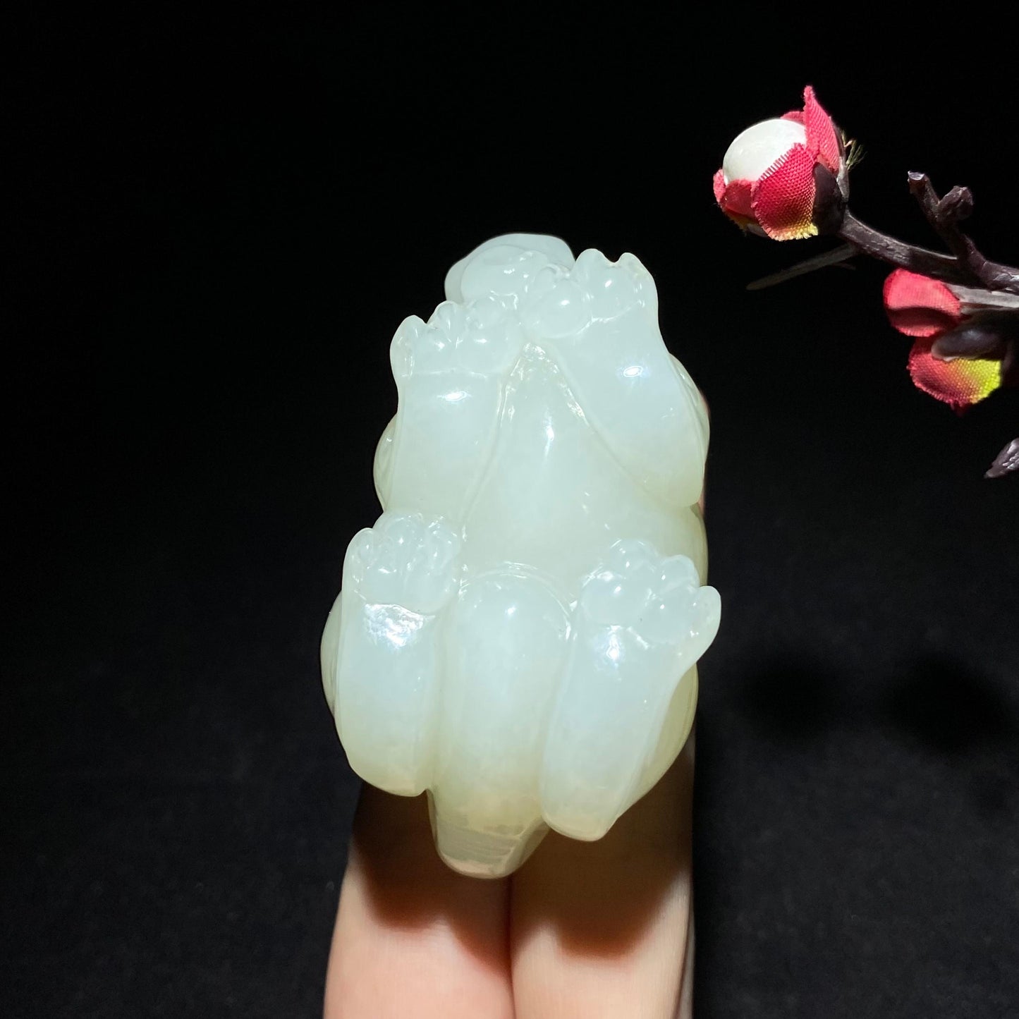 和田玉冰底紫罗兰貔貅手把件(92.5g)
