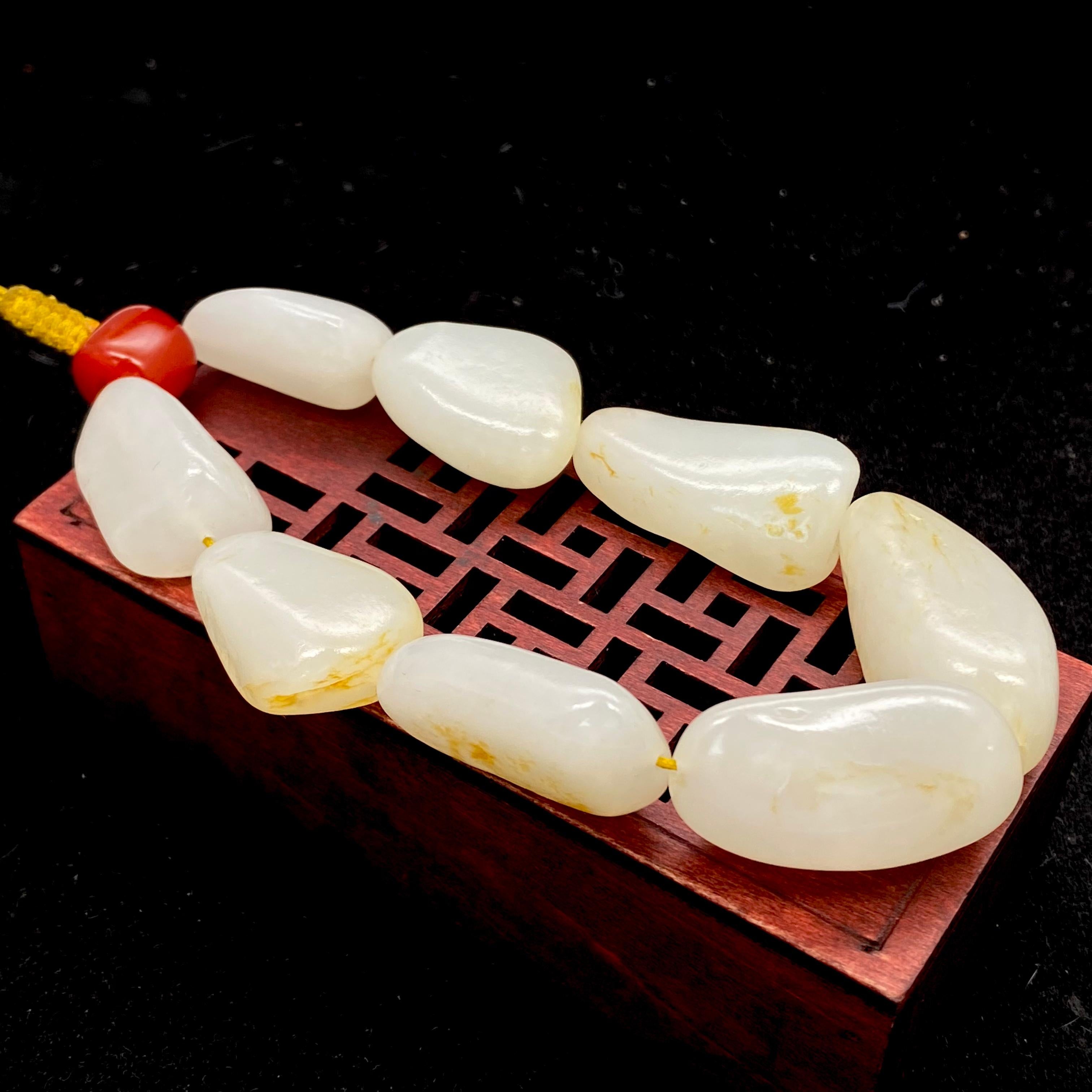 和田玉洒金皮【精品手串】(62.9g)