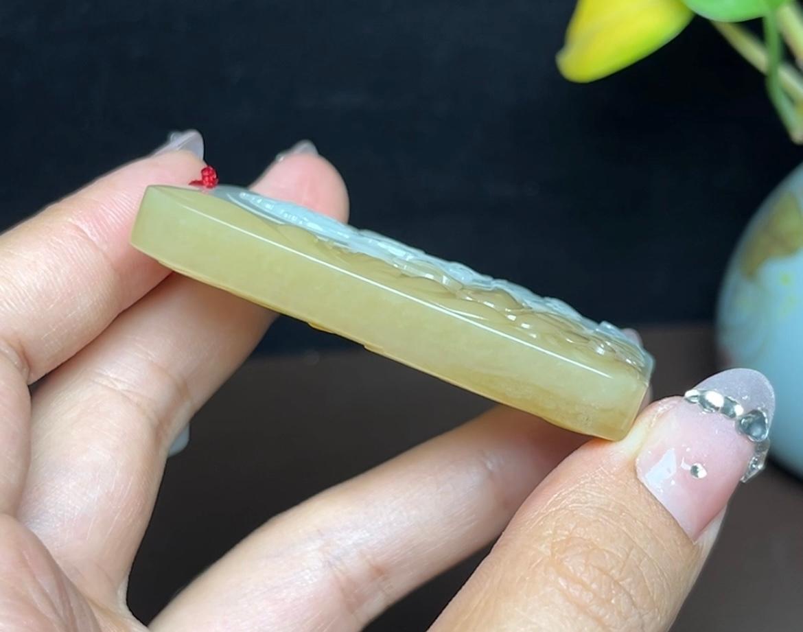 高品质和田玉糖白羊脂玉观音(57.4g)