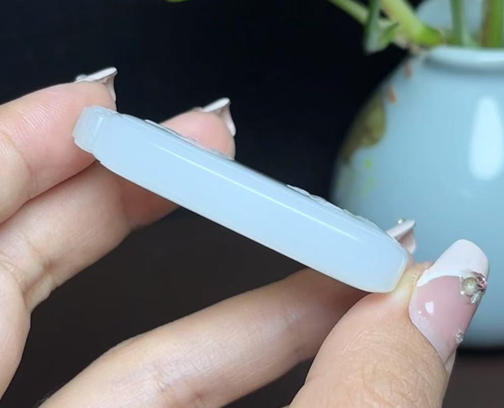 和田羊脂玉扭转乾坤山水牌(39.2g)